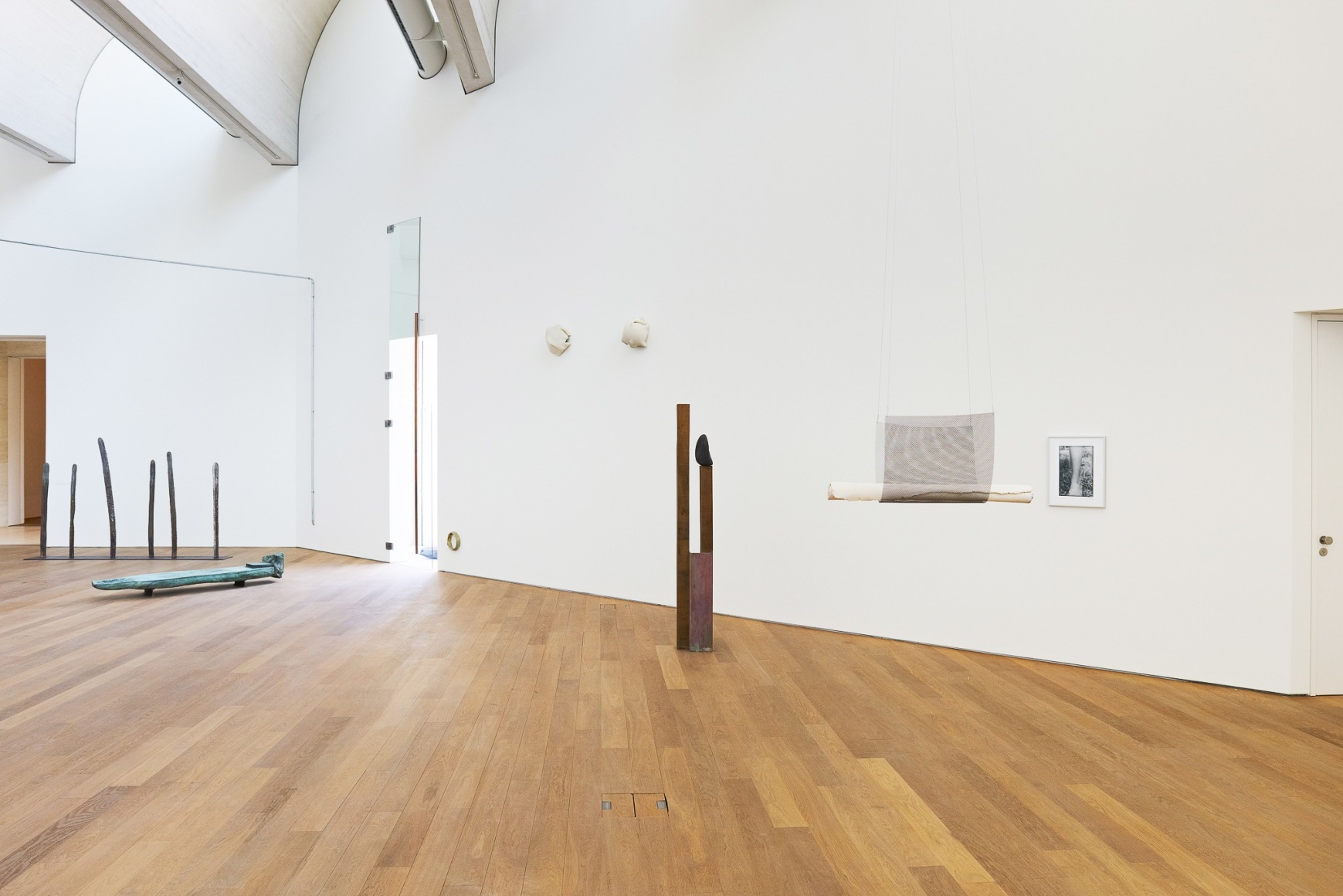Installatation view: Katinka Bock - Smog / Tomorrow’s Sculpture, Mudam Luxembourg, 2018, Photo: Johannes Schwartz