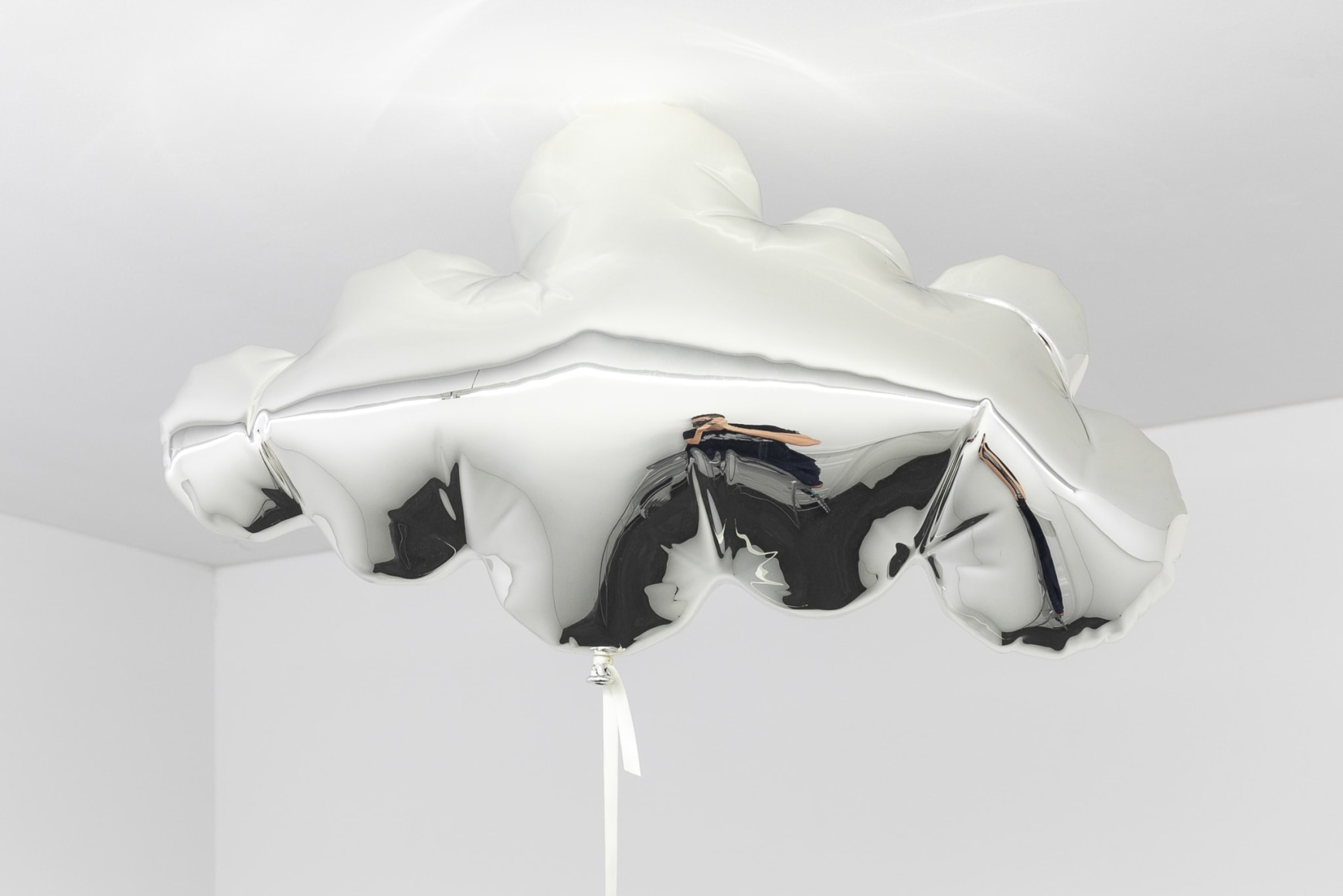 Jeppe Hein, Fleecy Cloud (silver)