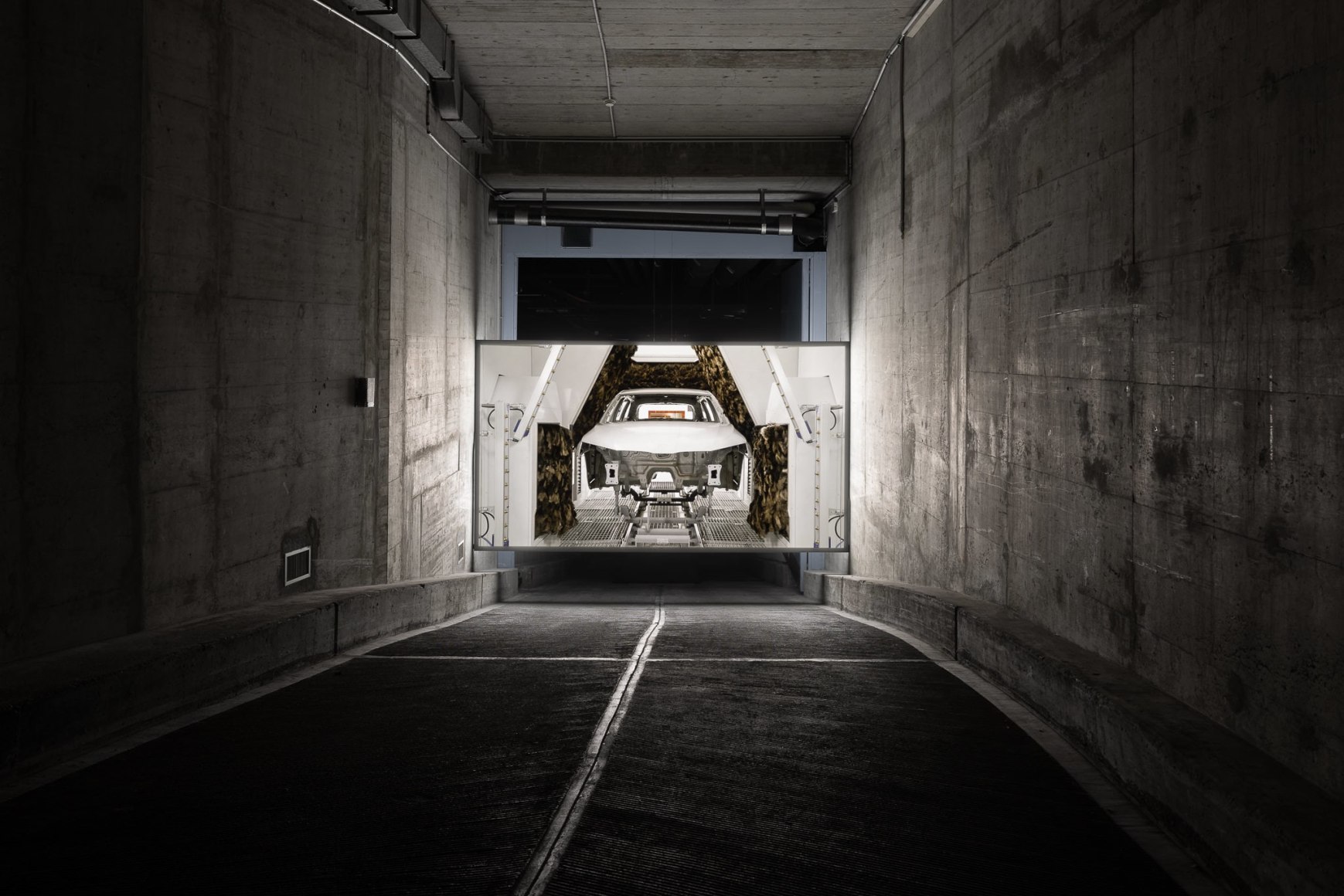 Installation view, Nina Canell and Robin Watkins,&nbsp;Energy Budget (2017&ndash;2024). Photo: Andrea Rossetti.