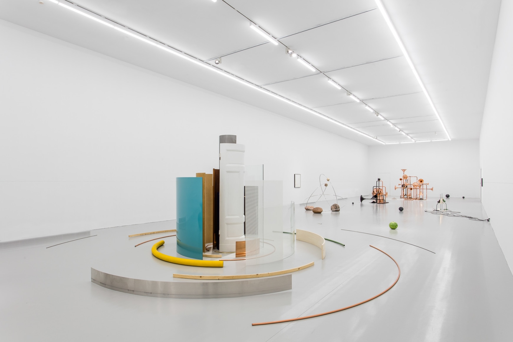 Alicja Kwade, Installation view: ReReason, Yuz Museum, Shanghai, 2017