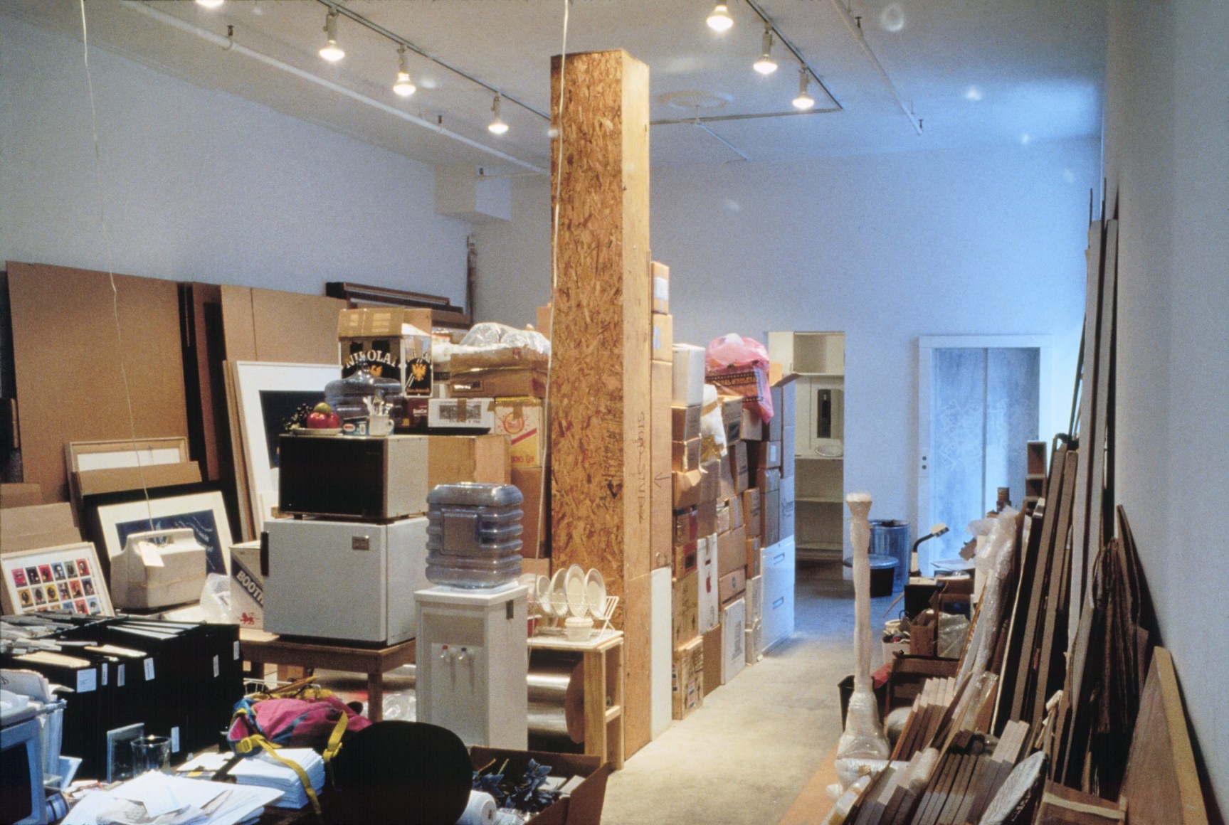 Rirkrit Tiravanija, Untitled (Free), 1992, Installation view: 303 Gallery