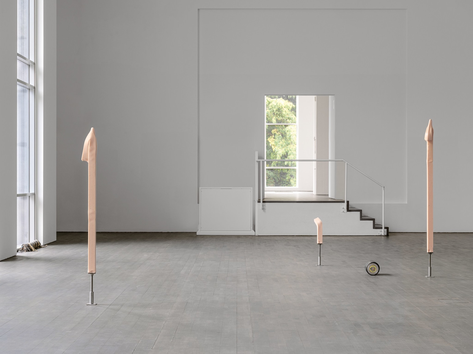 Nina Canell, Gum Drags and Brief Syllables