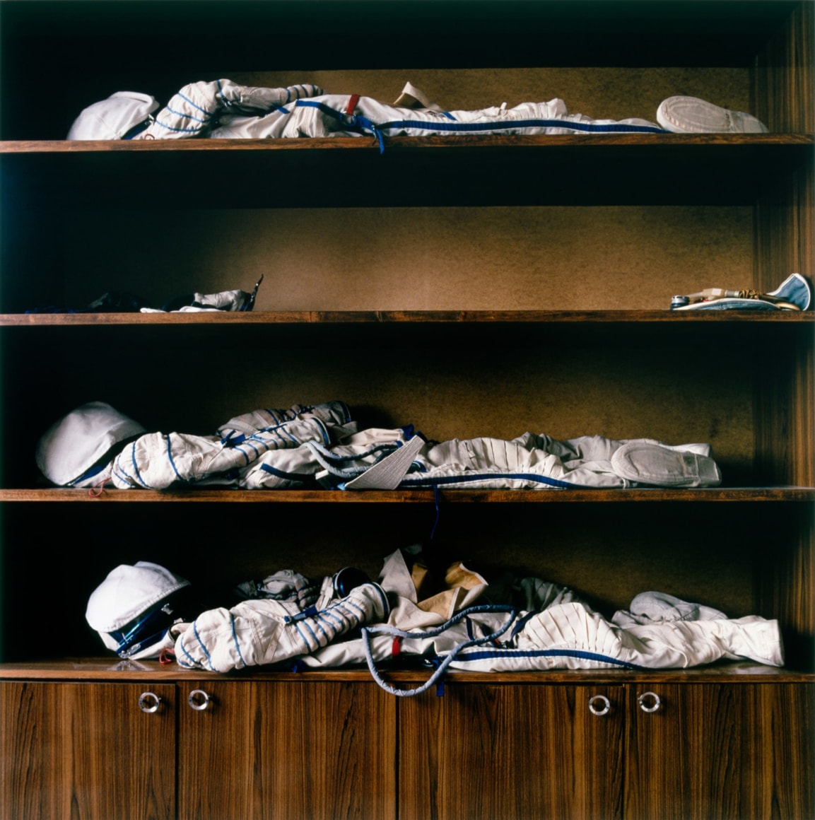 Jane and Louise Wilson, Skarfandry, 2000