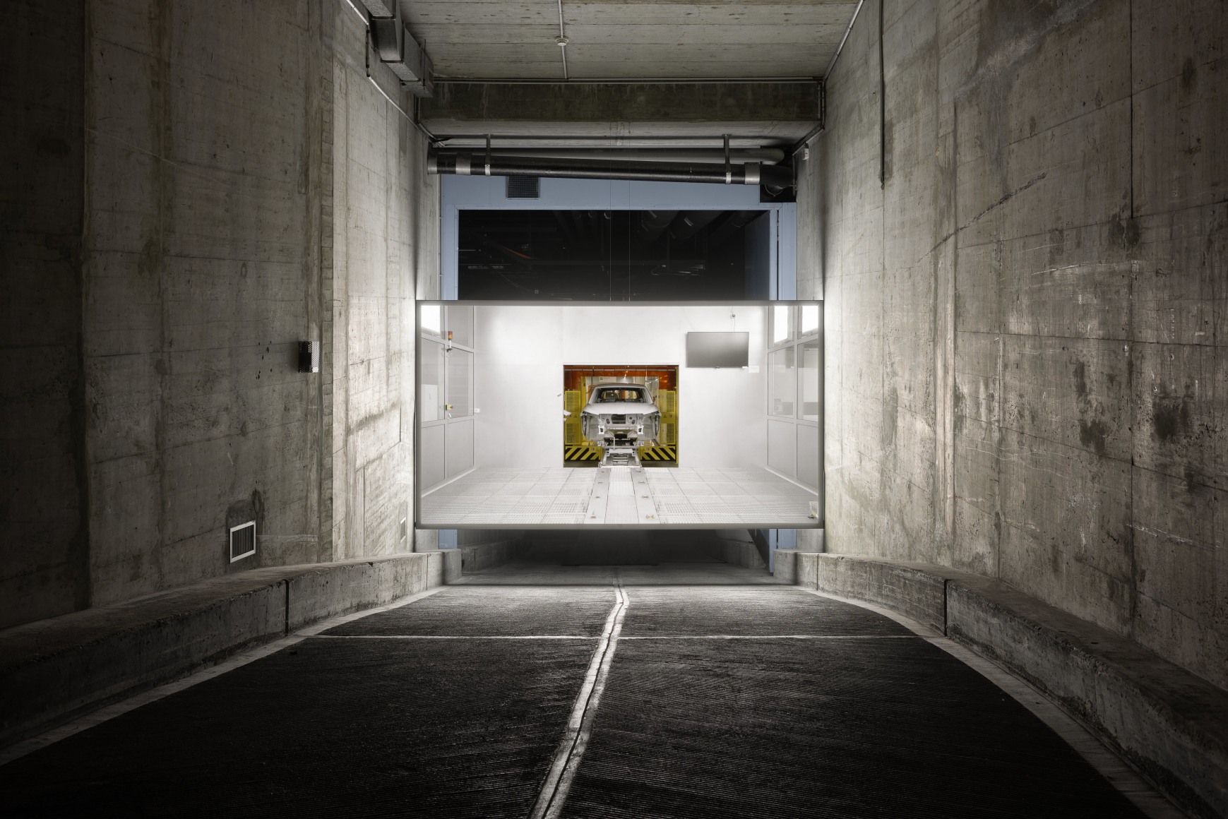 Installation view, Nina Canell and Robin Watkins,&nbsp;Energy Budget (2017&ndash;2024). Photo: Andrea Rossetti.