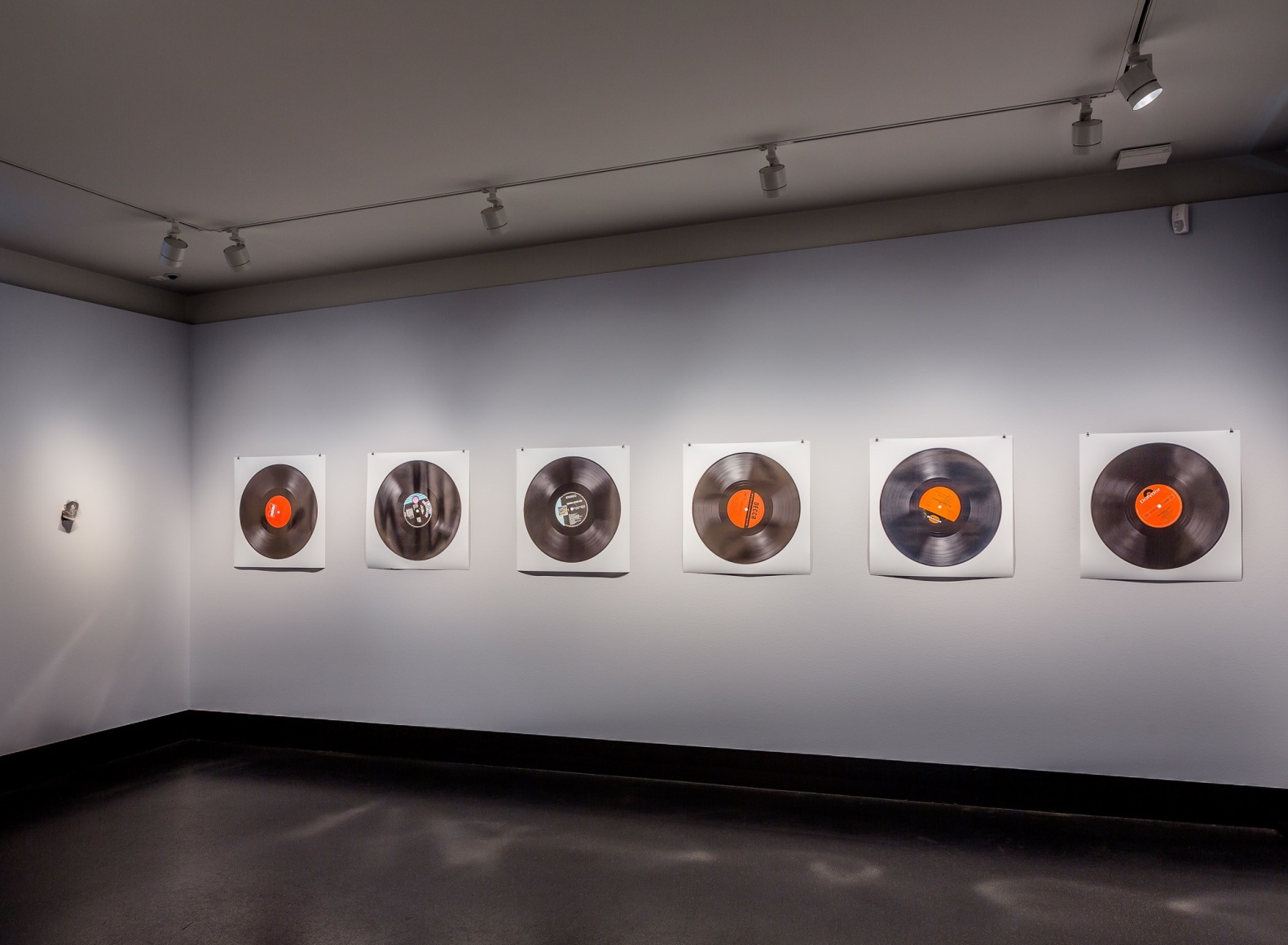 Hans-Peter Feldmann, Installation view: C/O Berlin, 2016