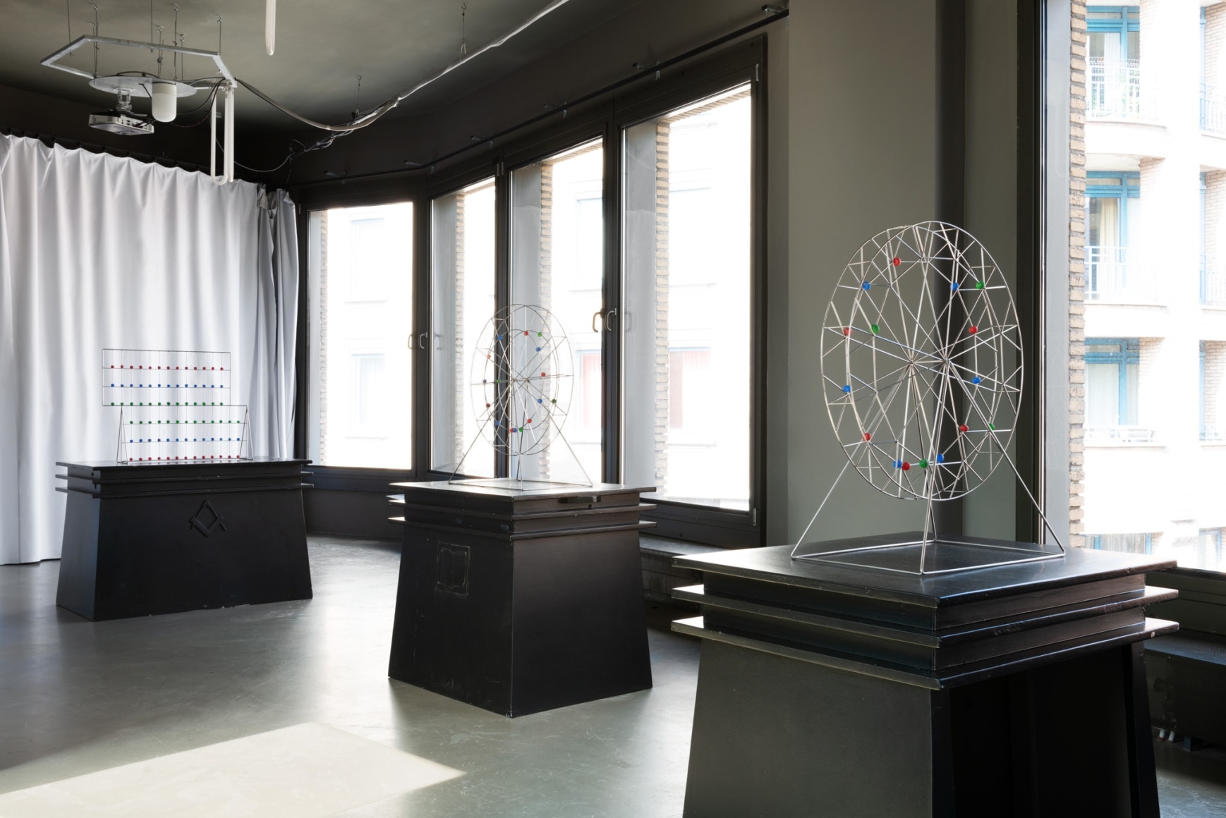 Exhibition view of Infinite Play by Marina Pinsky, La Loge Brussels, 20.04-02.07.23. Image by Lola Pertsowsky. Courtesy of the artist C L E A R I N G Brussels/NY/LA, La Loge