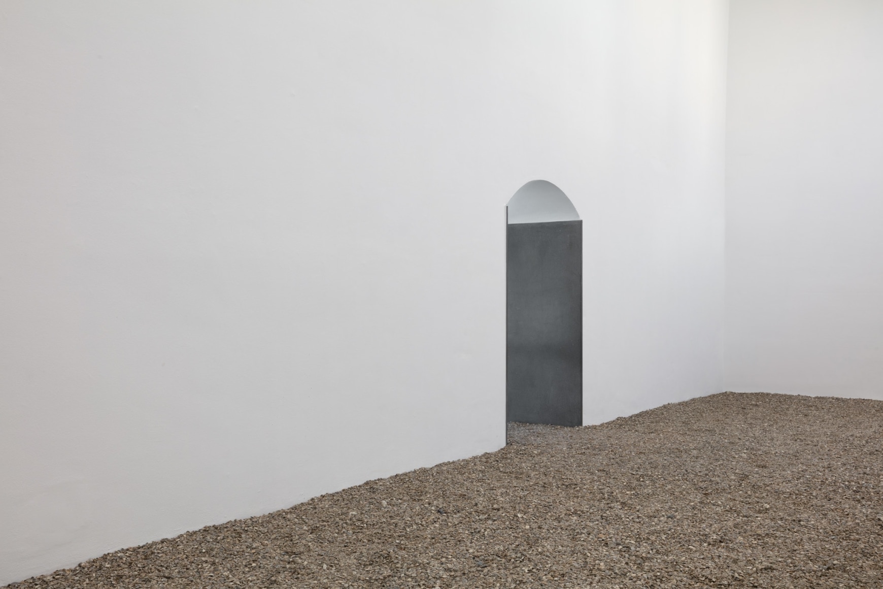 Muscle Memory (12 tonnes), 2021, Calcite hardscaping material from marine bivalves., Photo: Antonio Maniscalco