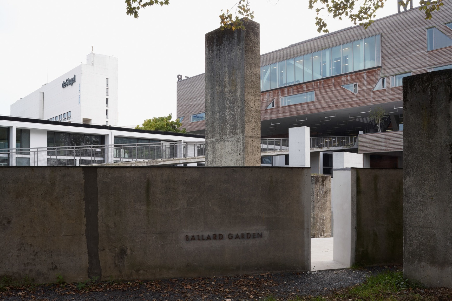 Dominique Gonzalez-Foerster, Ballard Garden, 2014, deSingel, Antwerp