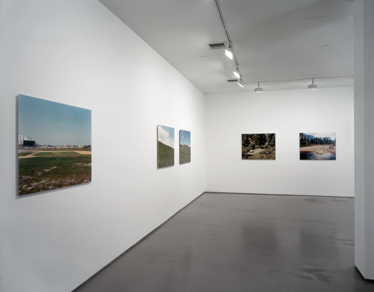 Stephen Shore, Installation view: 303 Gallery, New York, 2000