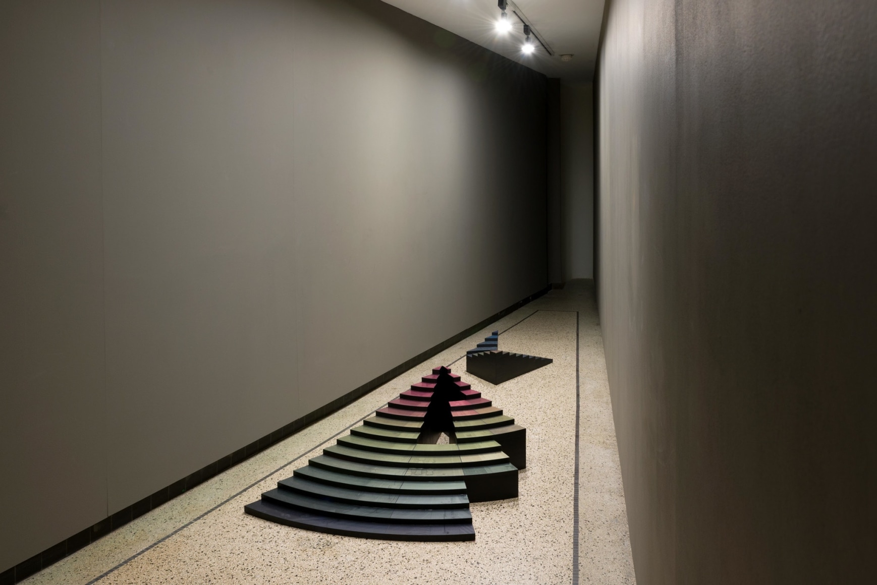 Exhibition view of Infinite Play by Marina Pinsky, La Loge Brussels, 20.04-02.07.23. Image by Lola Pertsowsky. Courtesy of the artist, C L E A R I N G Brussels/NY/LA, La Loge