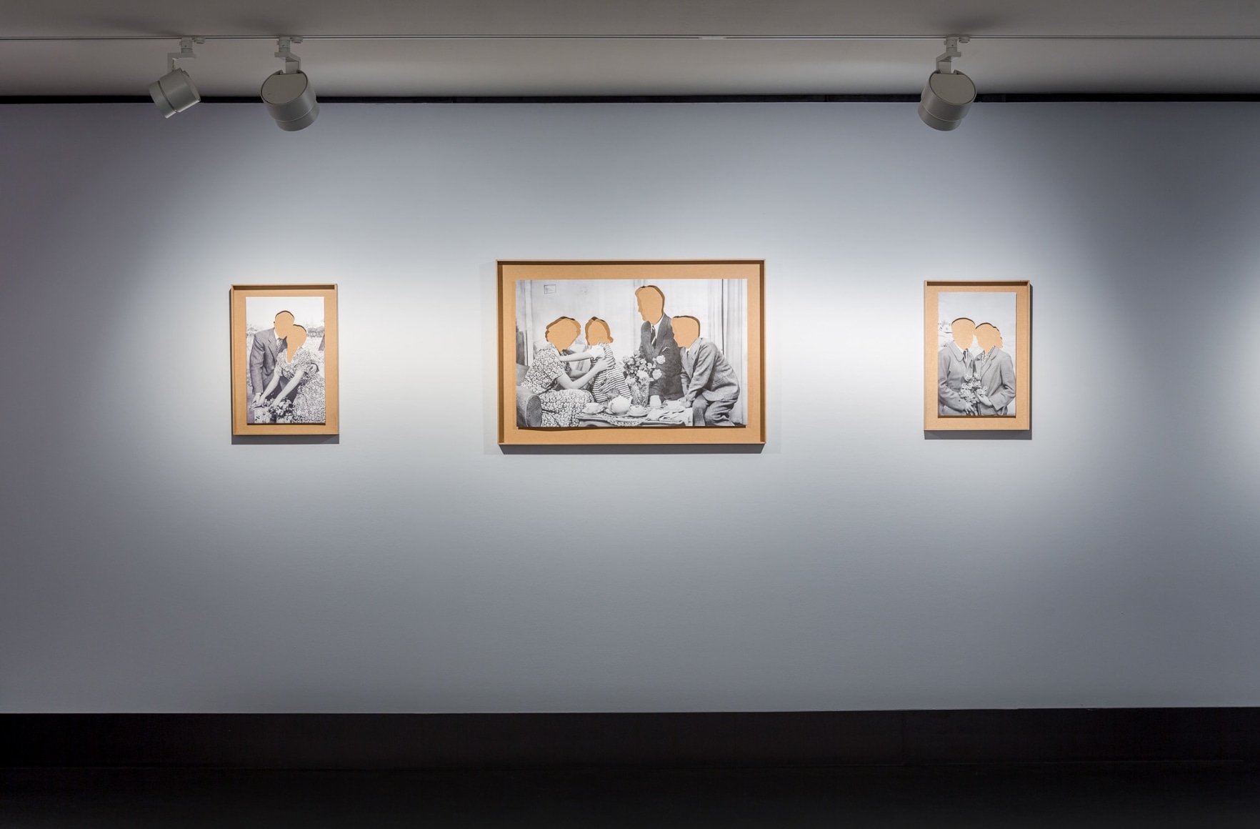Hans-Peter Feldmann, Installation view: C/O Berlin, 2016
