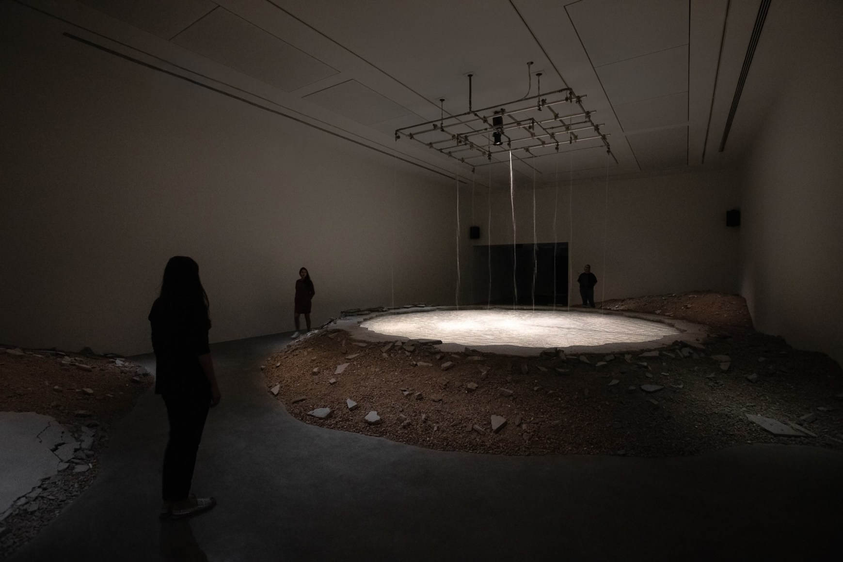 Doug Aitken: New Era, installation view, Museum of Contemporary Art Australia, Sydney, 2021, Photo: Jacquie Manning