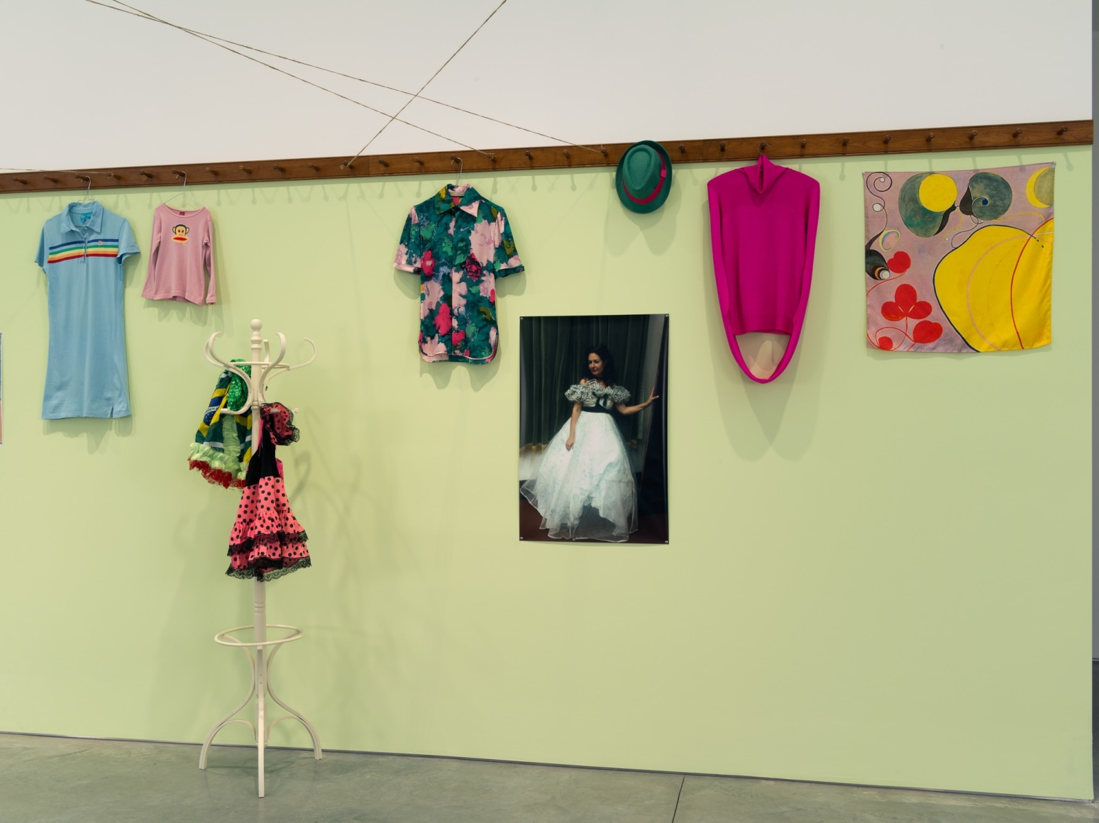 Dominique Gonzalez-Foerster, euqinimod & costumes, 2014, Installation at 303 Gallery, 2014