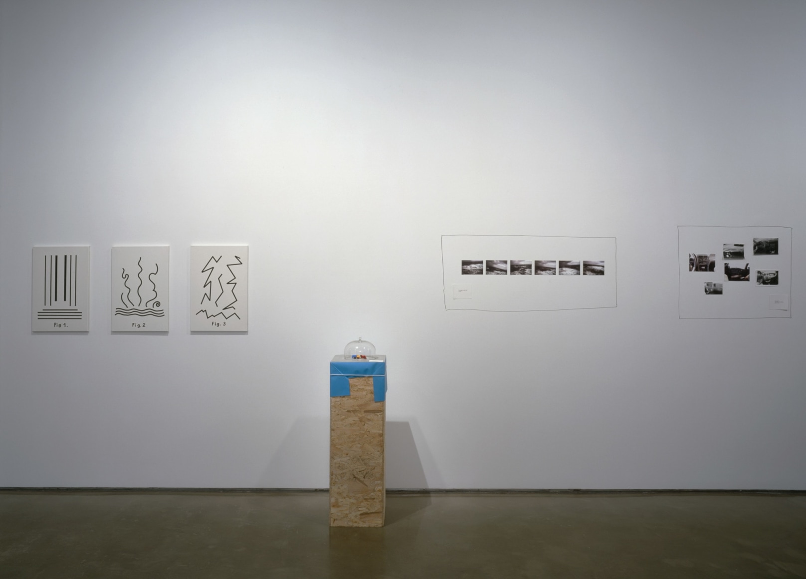 Hans-Peter Feldmann, Installation view: 303 Gallery, New York, 2004
