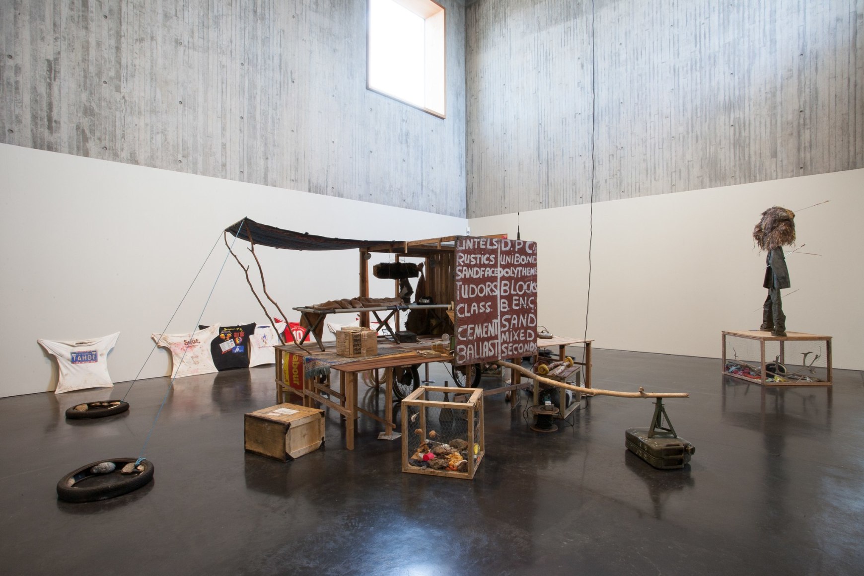 Mike Nelson, Lionheart, Installation view, The New Art Gallery Walsall, 2018.