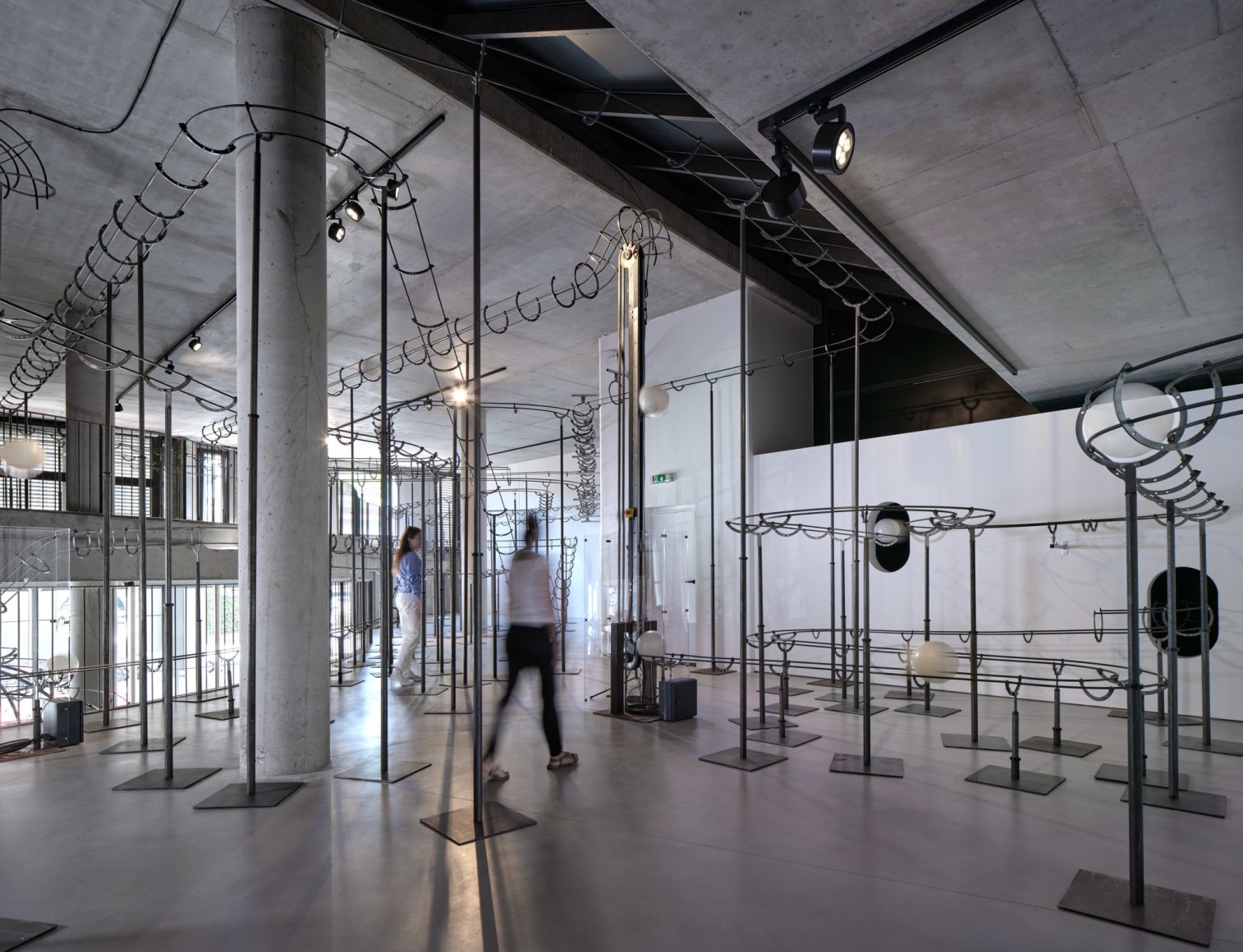 Installation view: Jeppe Hein, Distance, konschtal Esch, Luxembourg - (c) Christof Weber