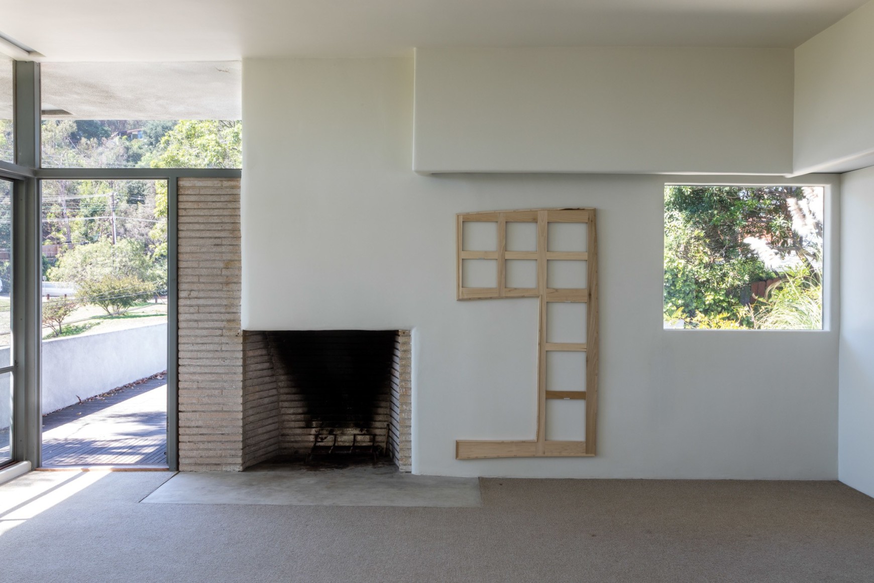 Jacob Kassay, Untitled, 2012-2015, Installation view: Fitzpatrick-Leland House September, 2015