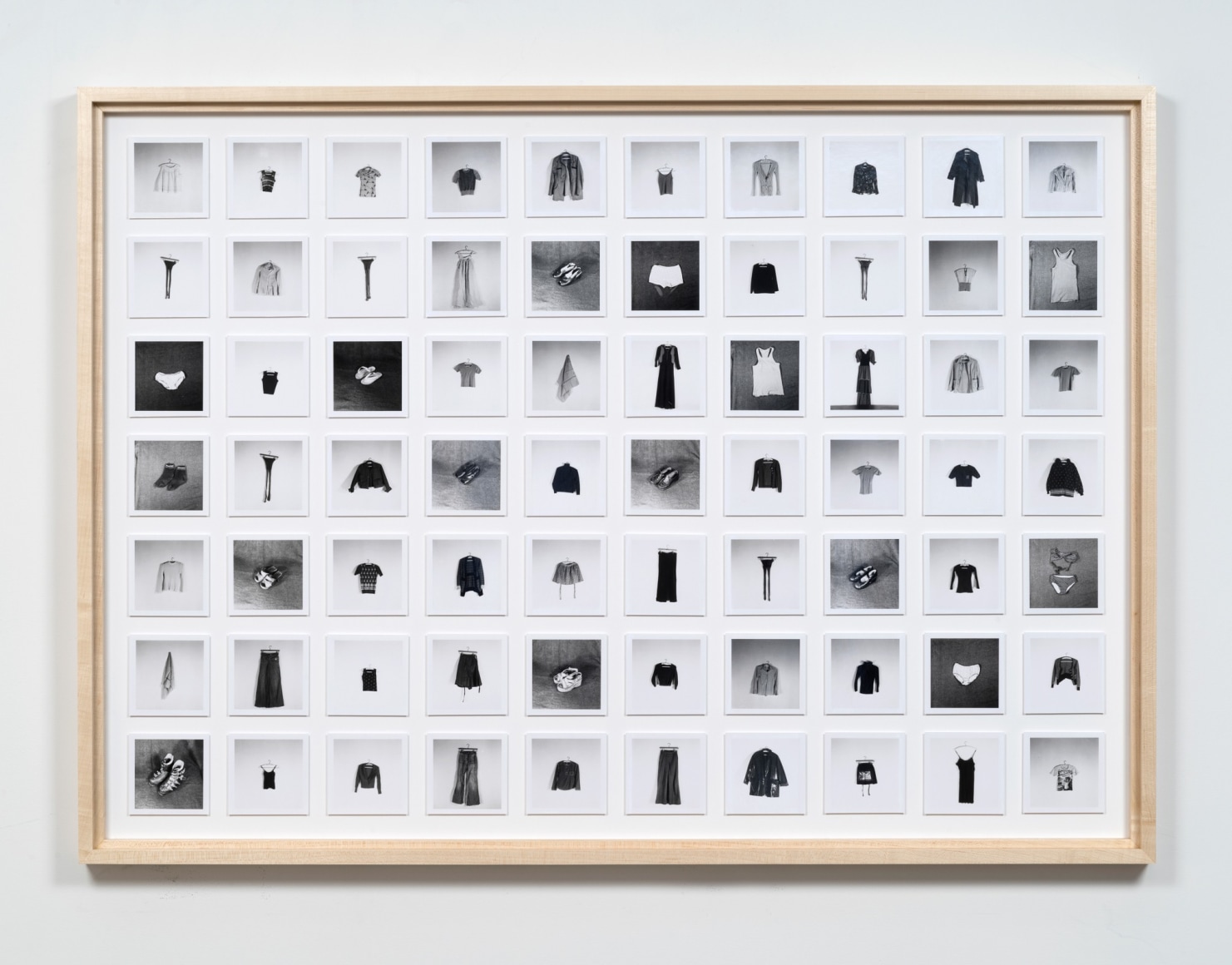 Hans-Peter Feldmann, All the clothes of a woman