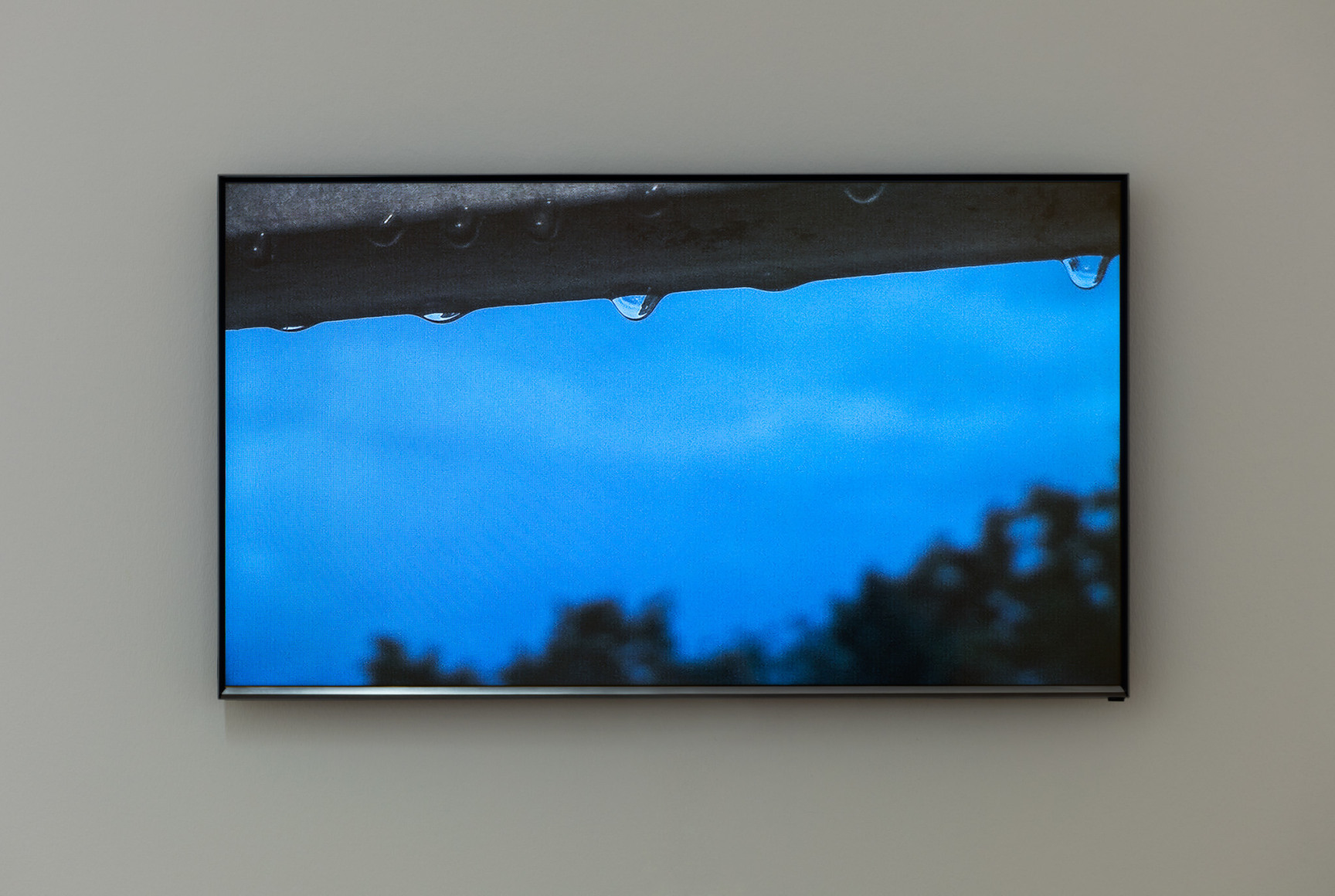 Ceal Floyer, Drop, 2013, Installation view: Kunstmuseum Bonn, 2015