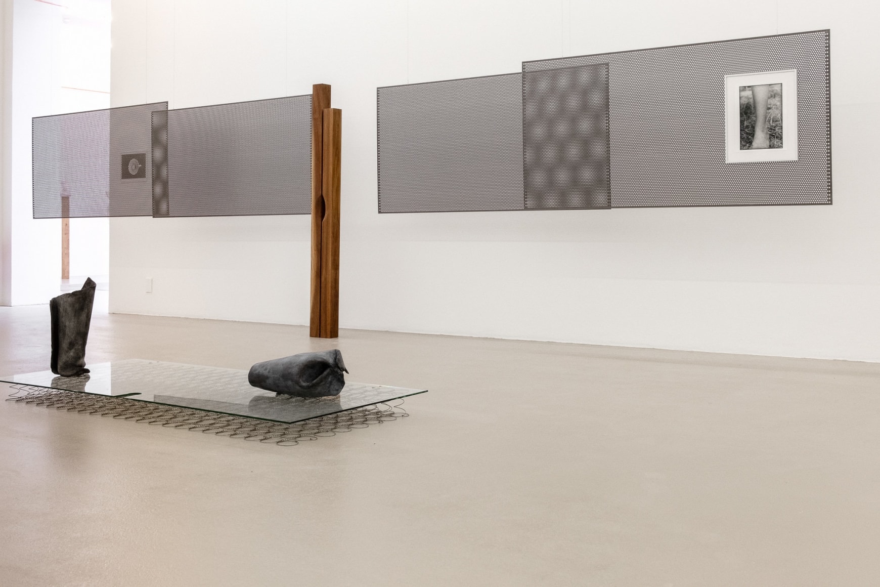 Installation view: Katinka Bock - Radio / Tomorrow’s Sculpture
