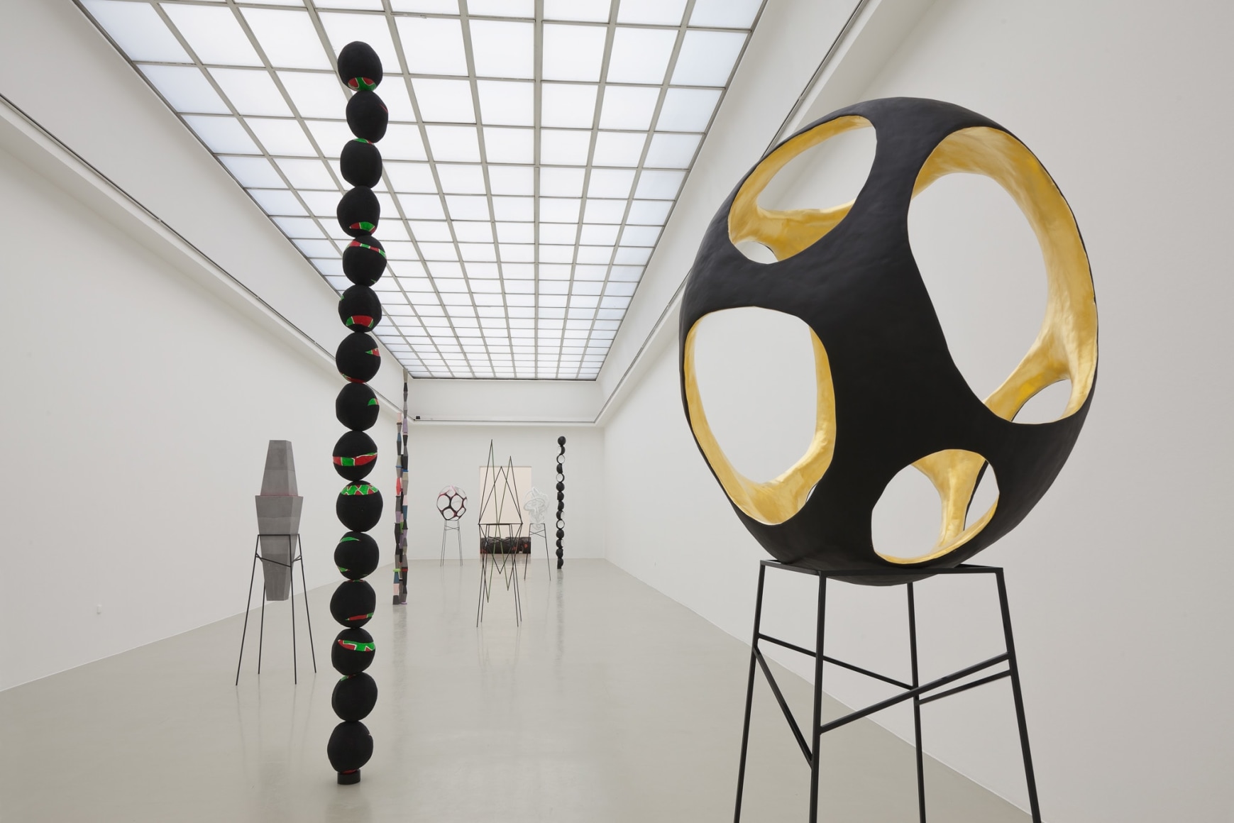 Eva Rothschild, Installation view: Hot Touch, Kunstverein Hannover, 2011