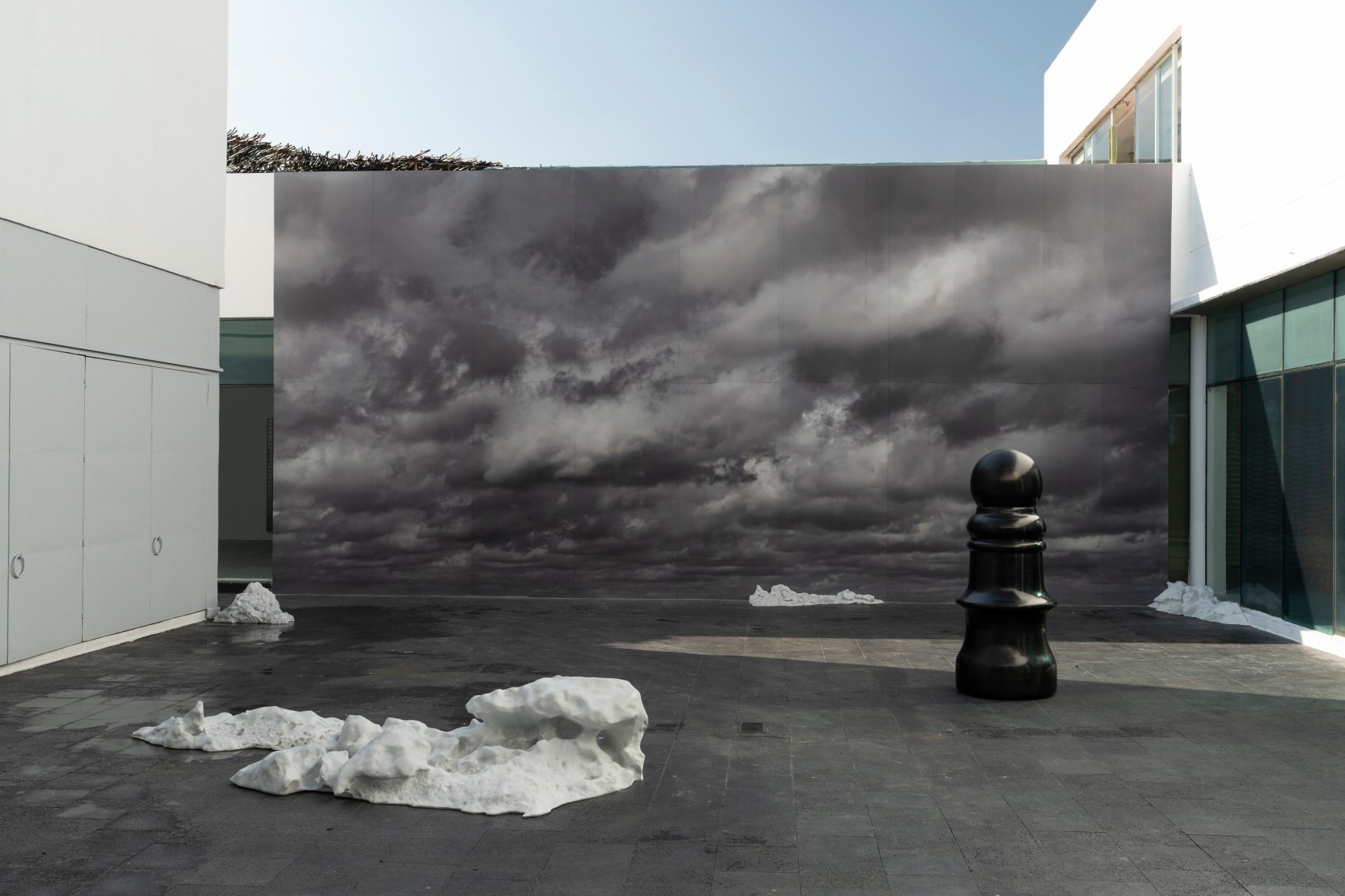 Exhibition view, "Beyond Behind / Atrás y más allá", October 29, 2023 – April 7, 2024, Curator: Viviana Kuri Haddad / Assistant Curator: Maya Renée Escárcega. Courtesy of Museo de Arte de Zapopan. Photo: Lazarillo.
