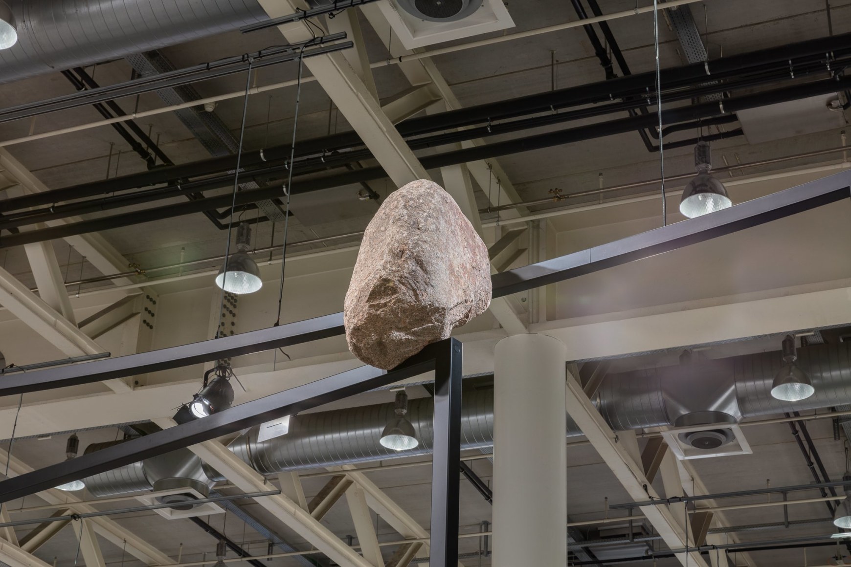 &nbsp;Installation view, Alicja Kwade,&nbsp;ParaPosition, 2024. Unlimited, U10. Photo: Sebastiano Pellion di Persano