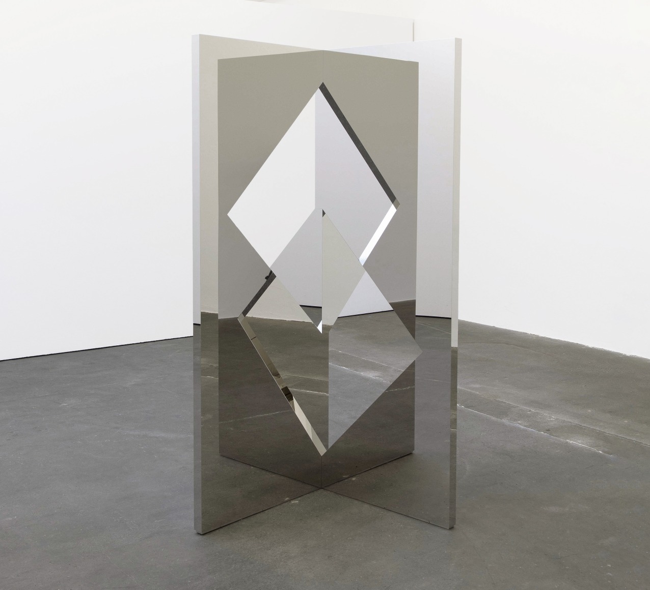Jeppe Hein, Square Geometric Mirrors