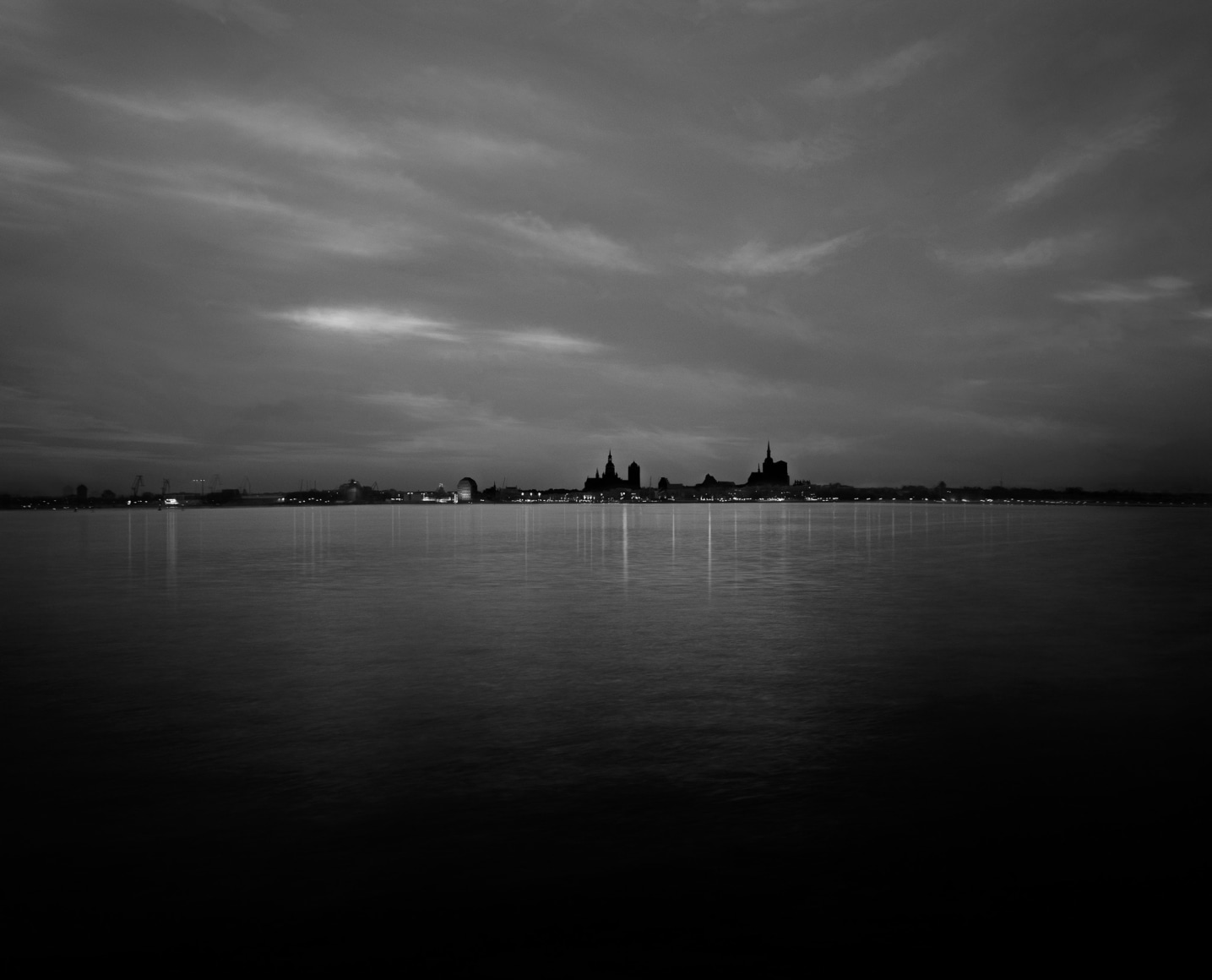 Florian Maier-Aichen, Untitled (Stralsund), 2009