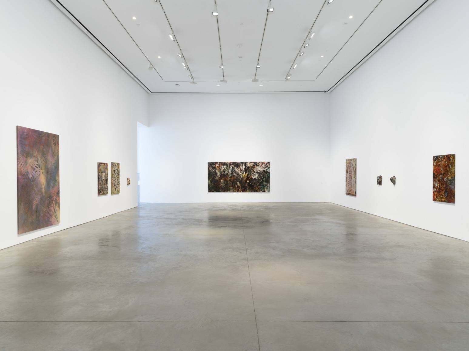 Exhibition view:&nbsp;Sam Falls, 303 Gallery, New York, 2020