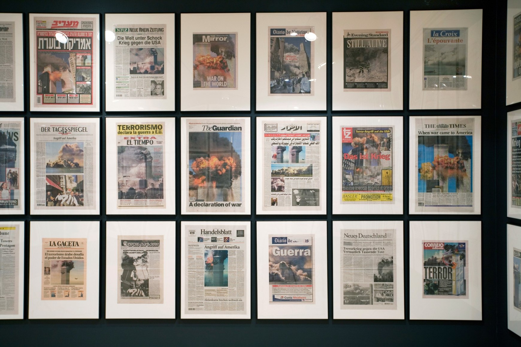 Hans-Peter Feldmann, 9/12 Front Page, ICP, 2008