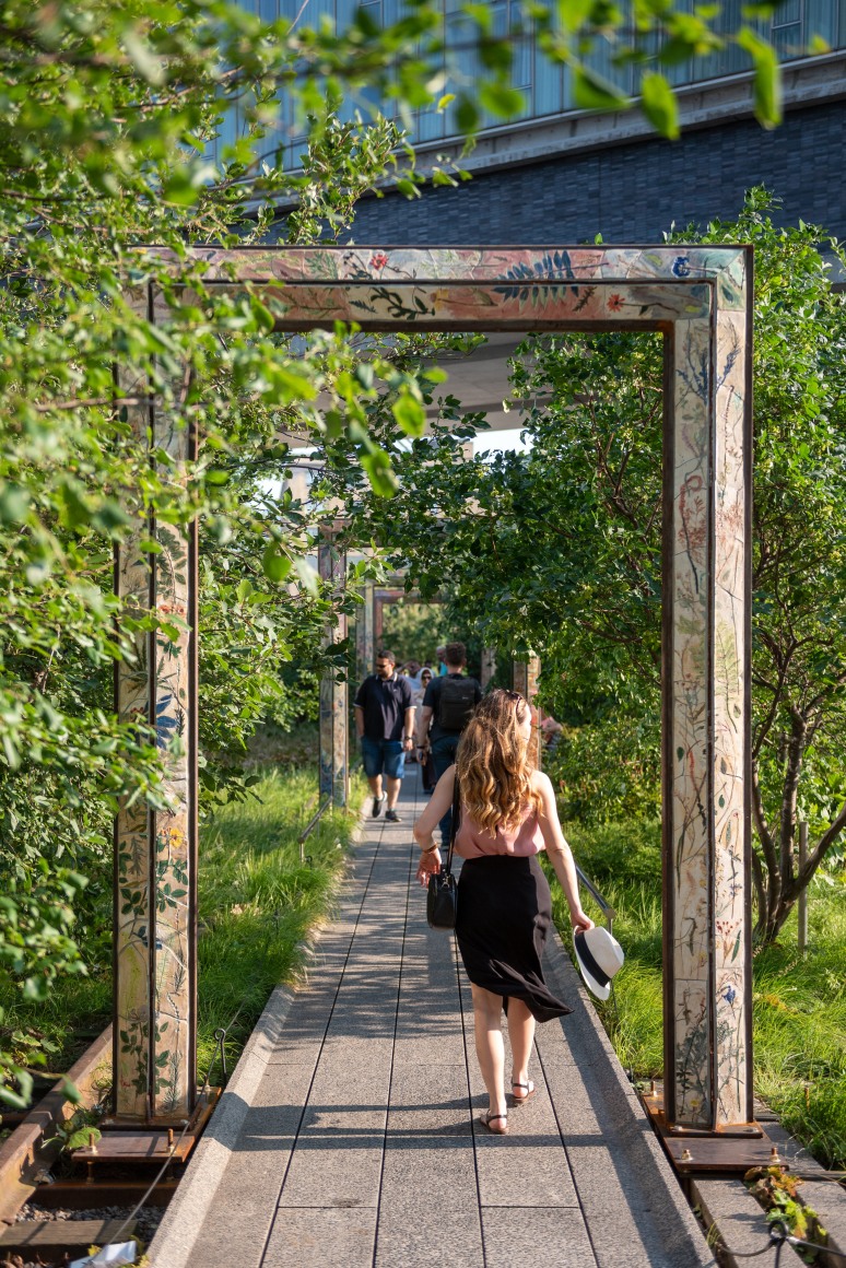 Sam Falls, Untitled (Four Arches), 2019. Part of En Plein Air. A High Line Commission., Photo by Timothy Schenck. Courtesy of the High Line.