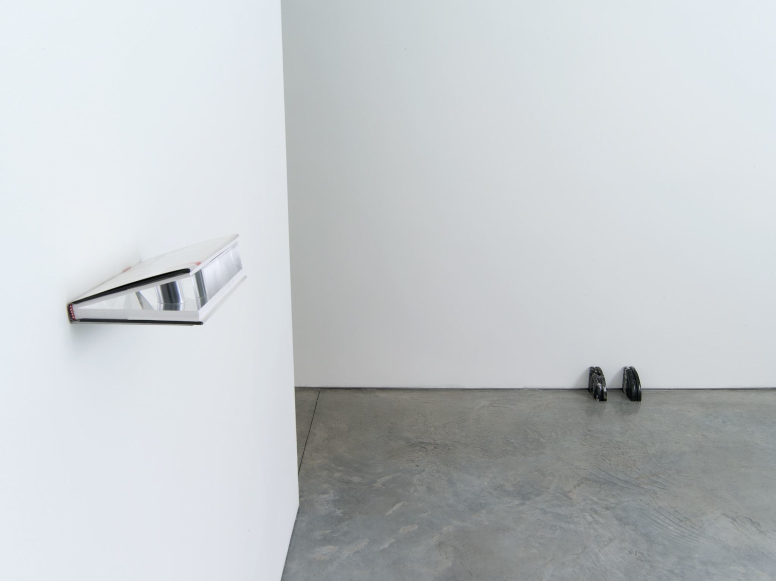 Jacob Kassay, Eternal Neither, 2013