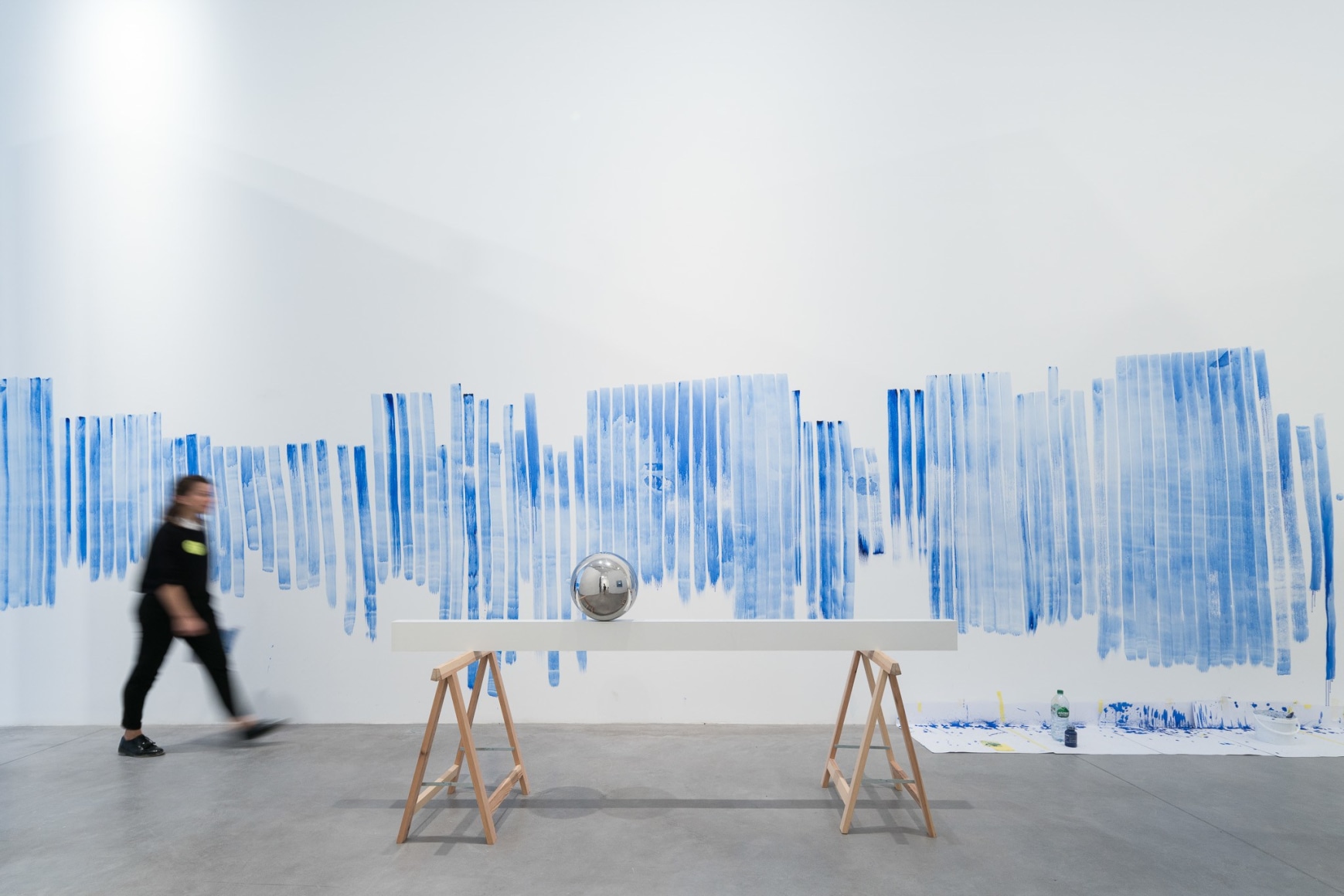 Installation view: Jeppe Hein, Your Way, Château La Coste, Le Puy-Sainte-Réparade, 2017