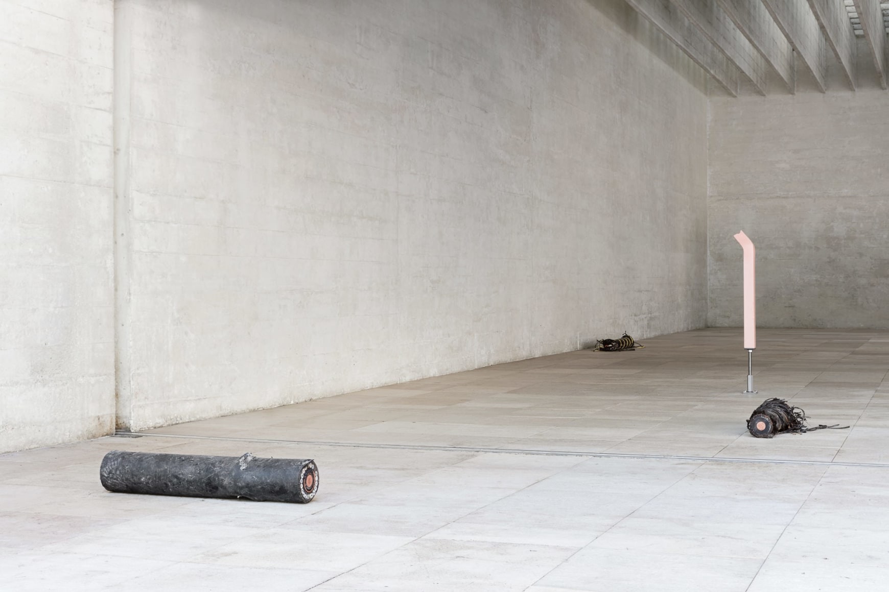 Nina Canell, Installation view: 57th Venice Biennale, 2017, Photo: Andrea Rossetti