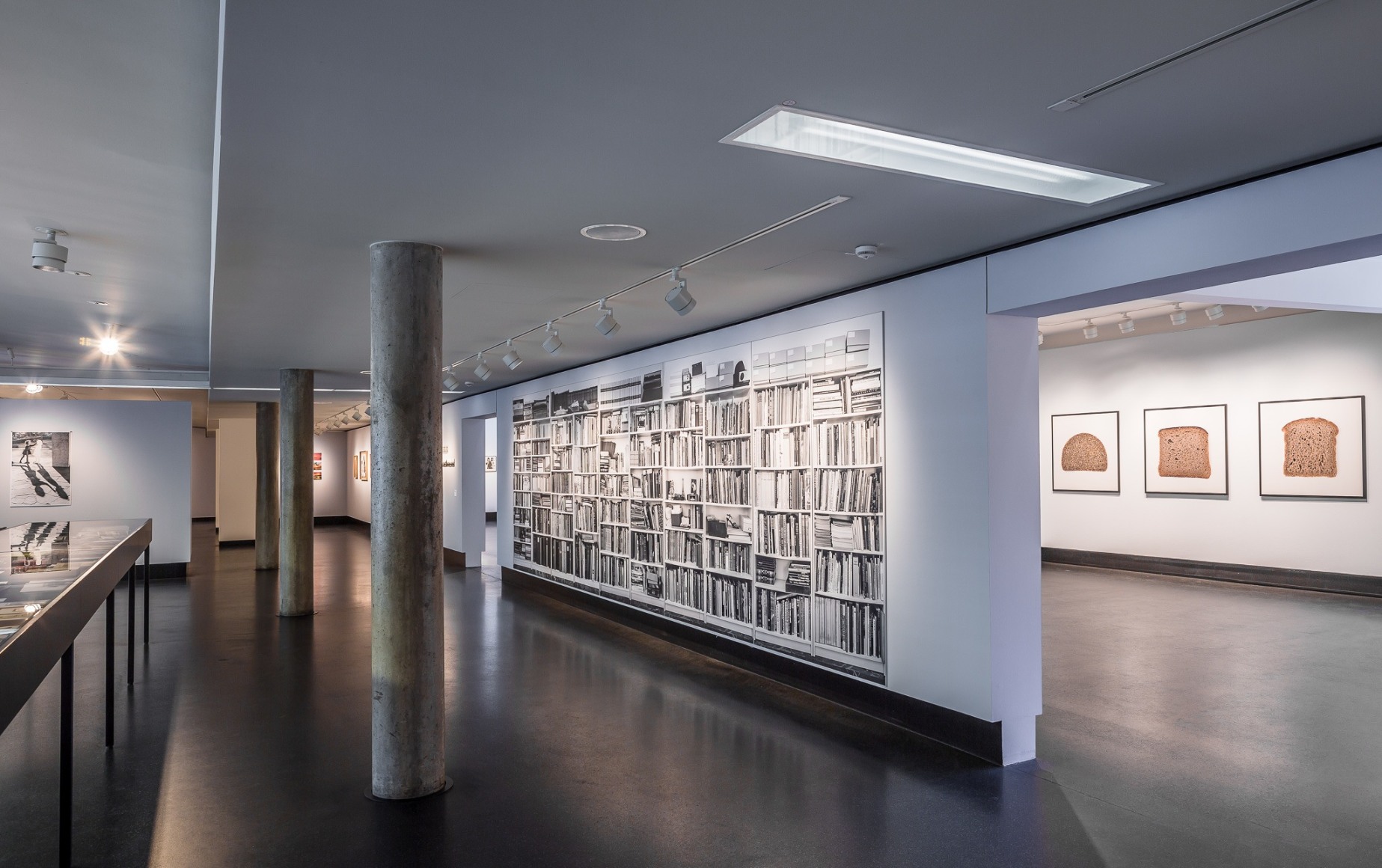 Hans-Peter Feldmann, Installation view: C/O Berlin, 2016