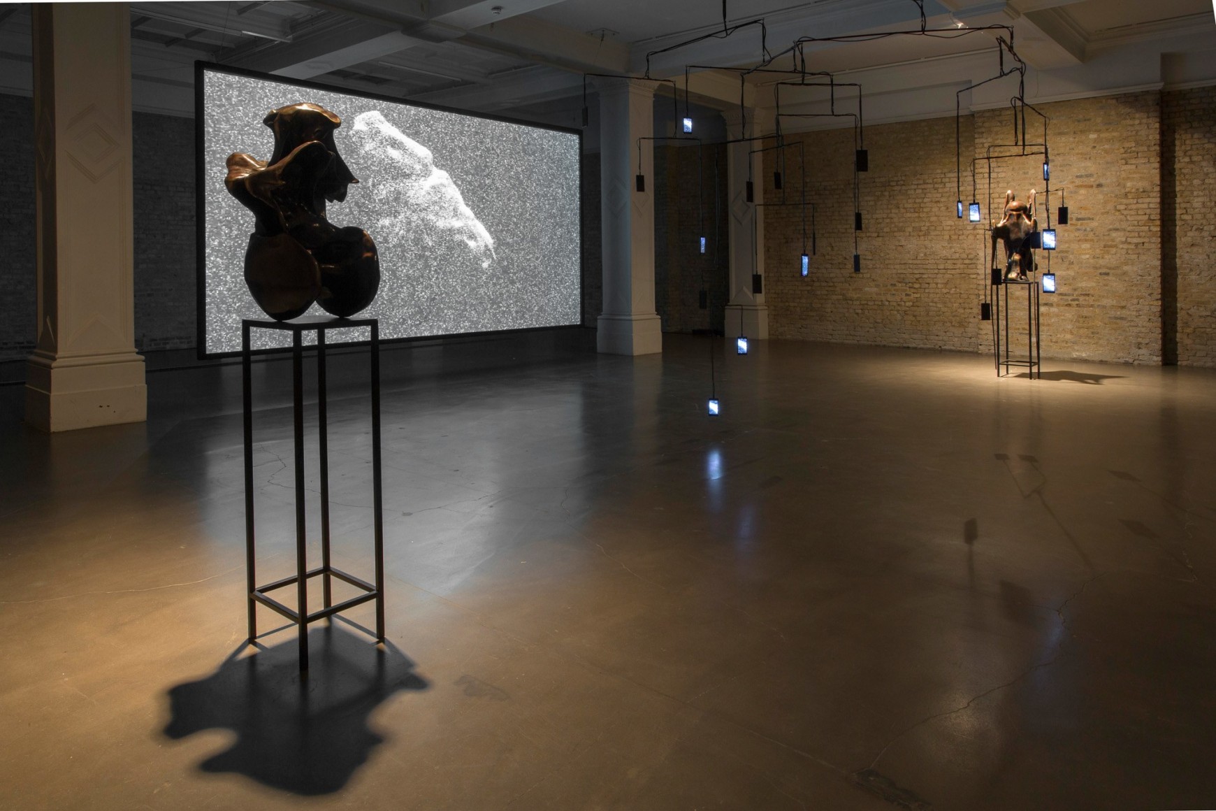 Alicja Kwade, Installation view: Medium Median, Whitechapel Gallery, London, 2016