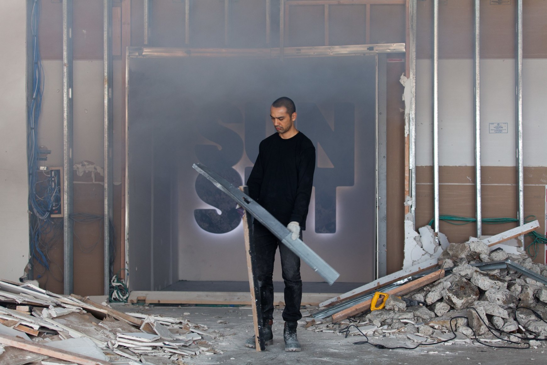 Doug Aitken, Installation view: 100 YRS (part 2), 2013, 303 Gallery