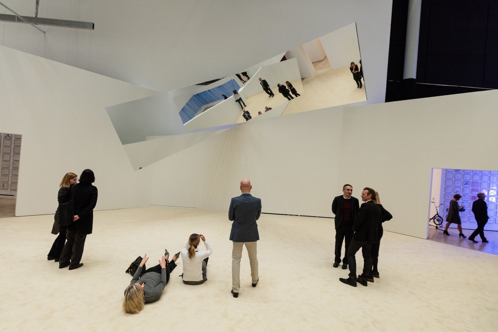 Jeppe Hein, This Way, Kunstmuseum Wolfsburg, 2015