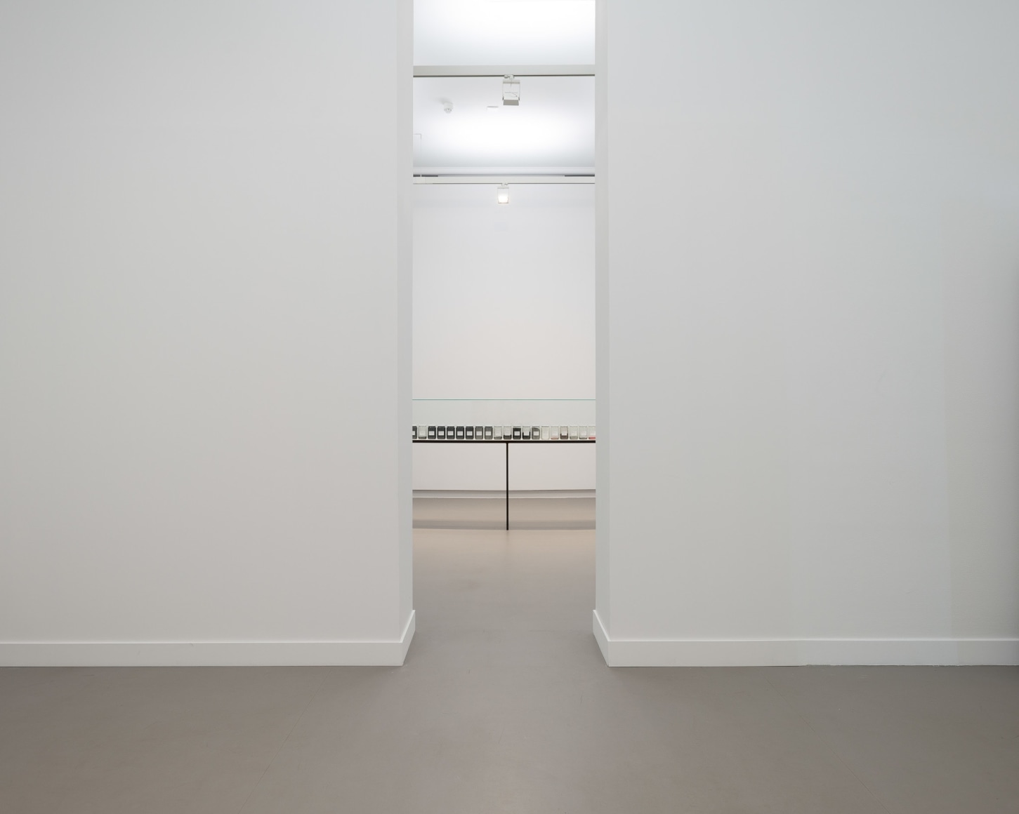 Alicja Kwade, Installation view: de Appel Arts Centre, Amsterdam, 2016