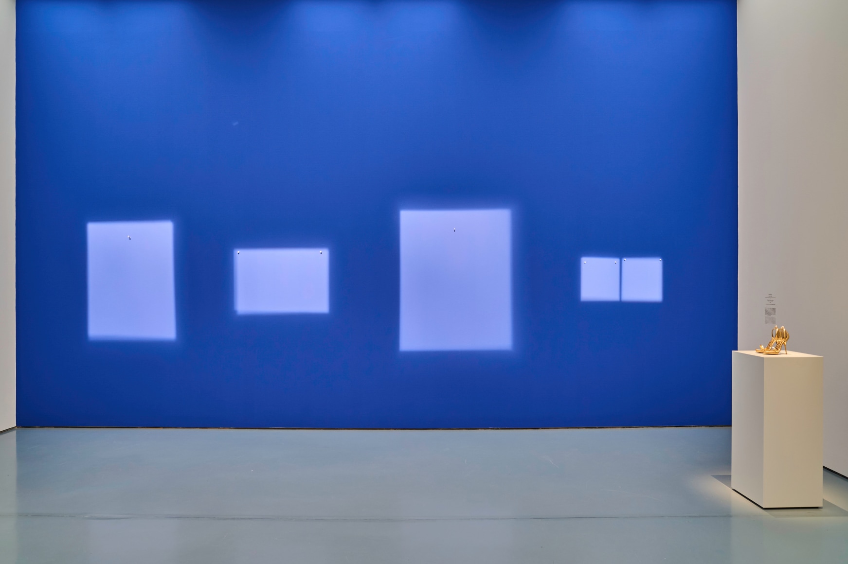 Installation view „Hans-Peter Feldmann. Art Exhibition“, Kunstpalast, Düsseldorf, 2025, © VG Bild-Kunst, Bonn 2025, Foto / Photo: Maris Prieditis