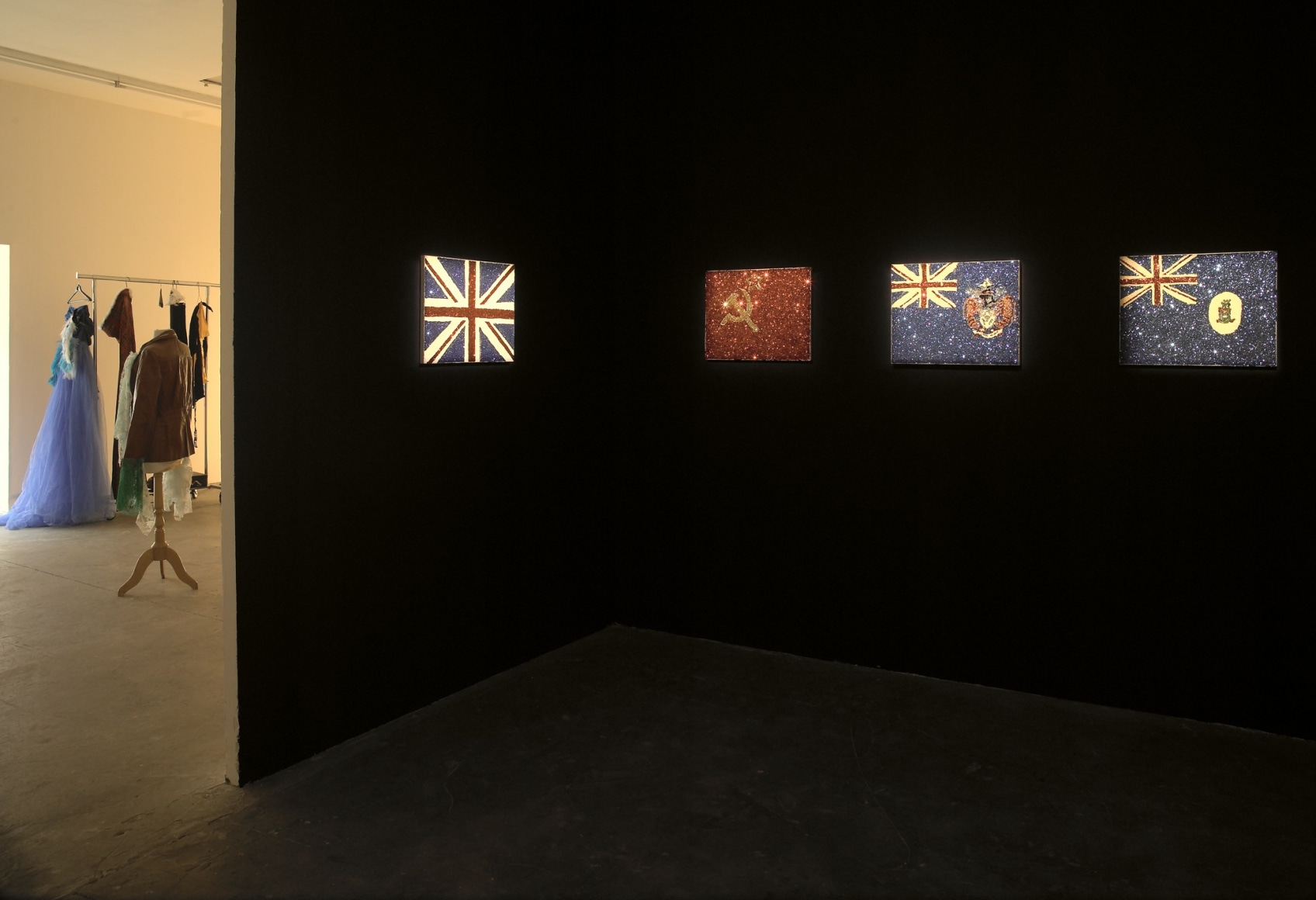 Karen Kilimnik, Le Consortium, Dijon, 2007