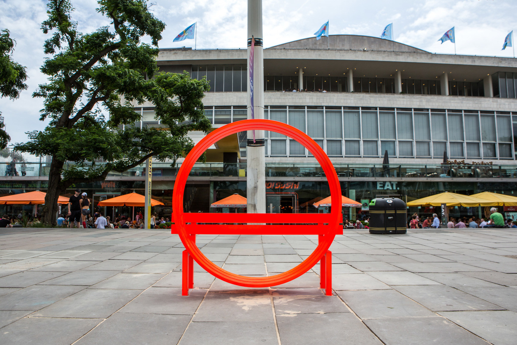 Jeppe Hein, Modified Social Bench NY #5, 2015