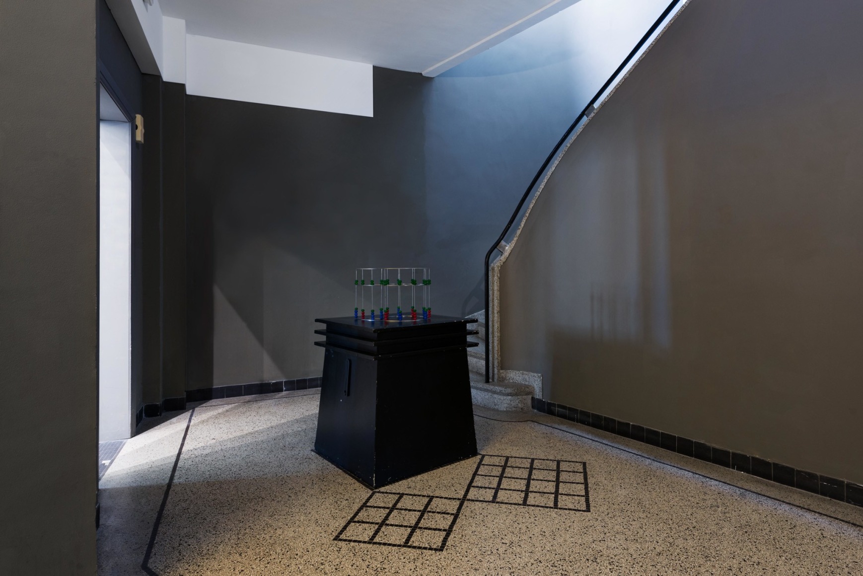 Exhibition view of Infinite Play by Marina Pinsky, La Loge Brussels, 20.04-02.07.23. Image by Lola Pertsowsky. Courtesy of the artist, C L E A R I N G Brussels/NY/LA, La Loge