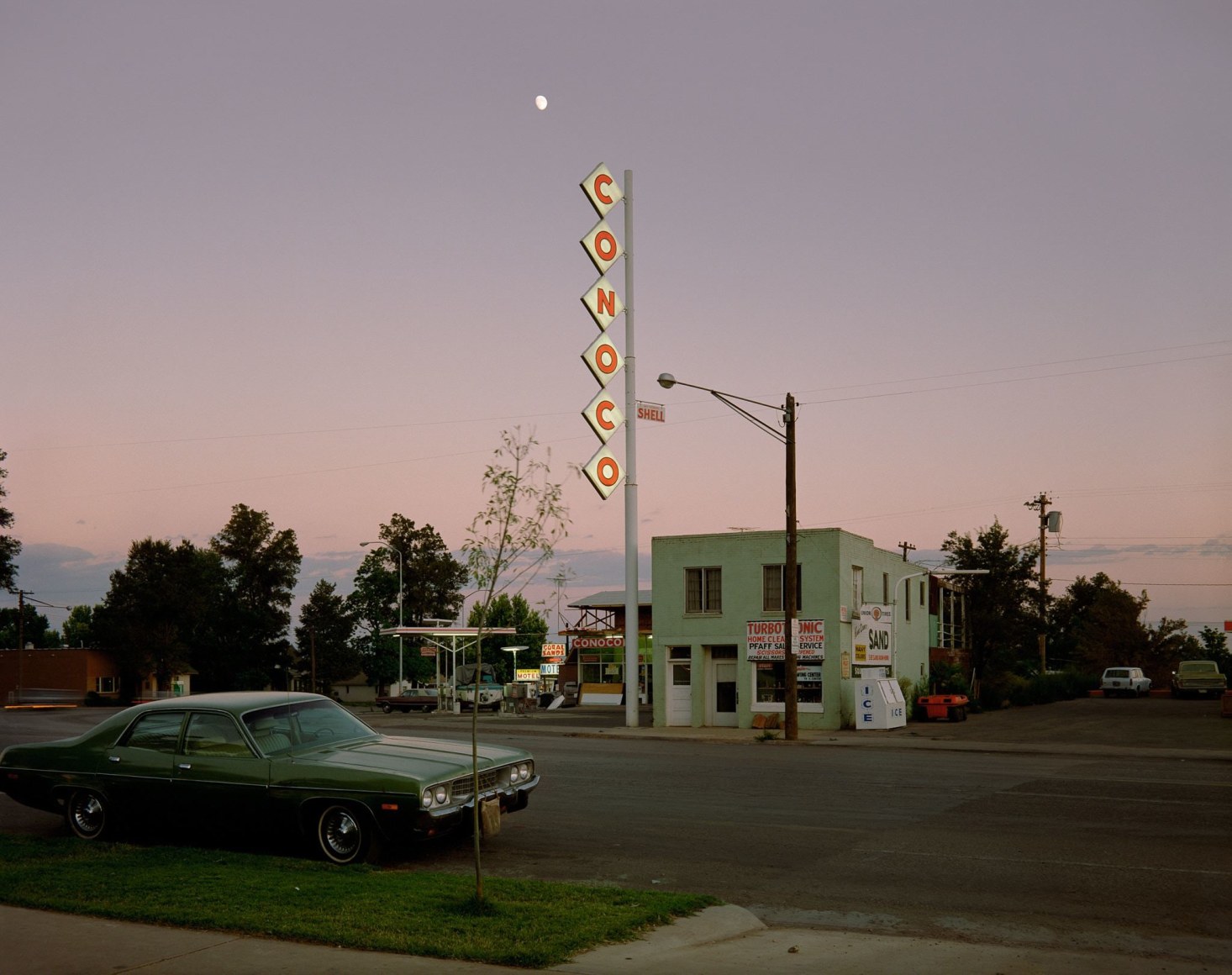 Stephen Shore, Conoco Sign, Center Street, Kanab, Utah, August 9, 1973