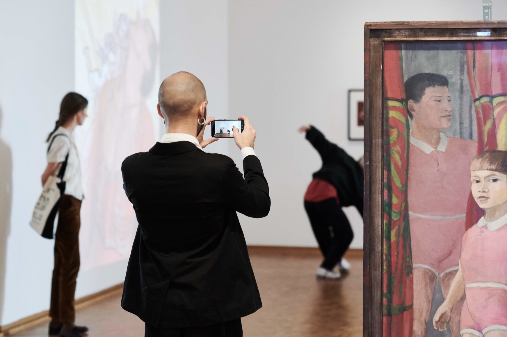 performance view &ldquo;Treatise on the Veil&rdquo;, Museum Ludwig, Cologne