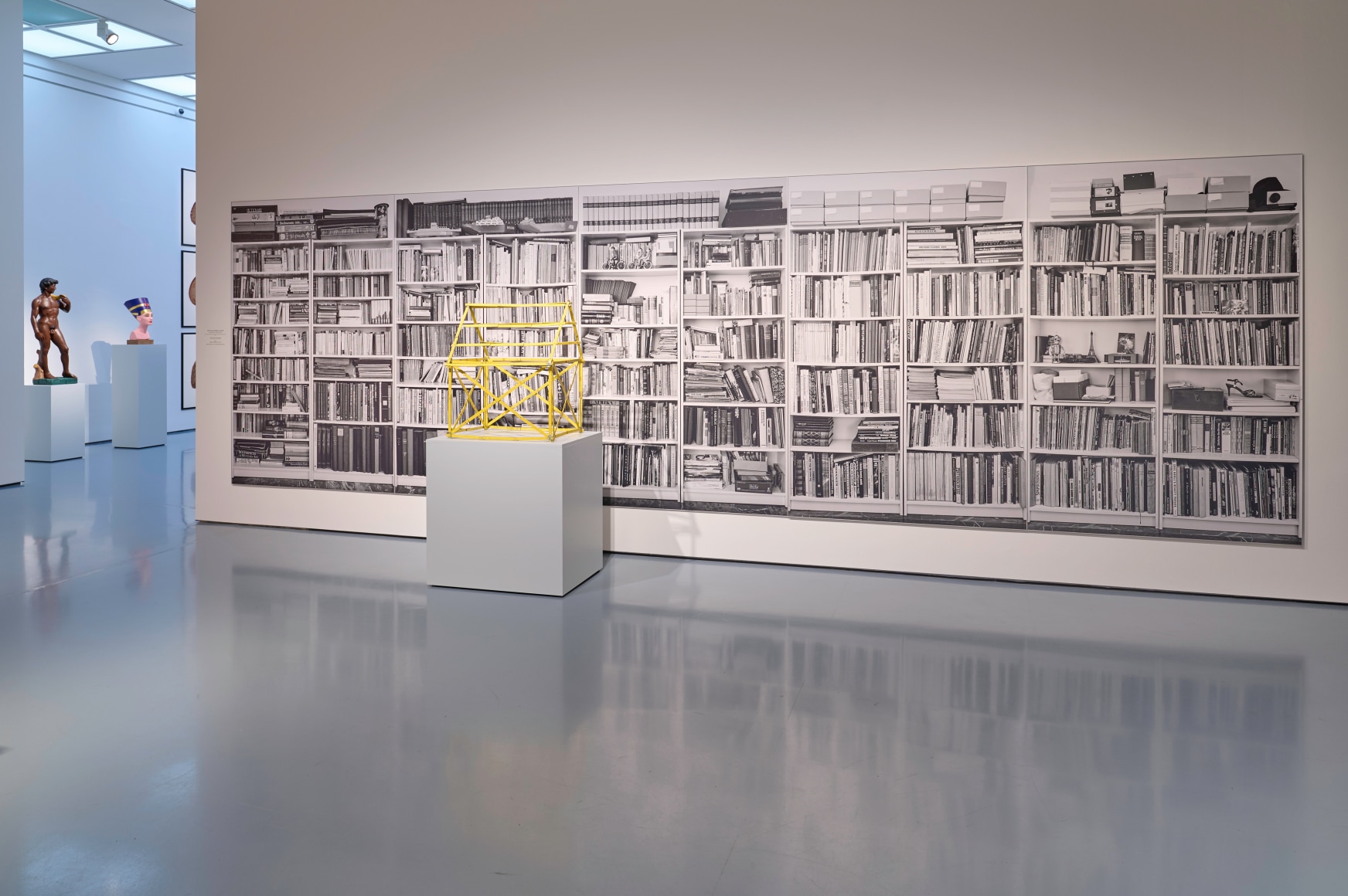 Installation view „Hans-Peter Feldmann. Art Exhibition“, Kunstpalast, Düsseldorf, 2025, © VG Bild-Kunst, Bonn 2025, Foto / Photo: Maris Prieditis