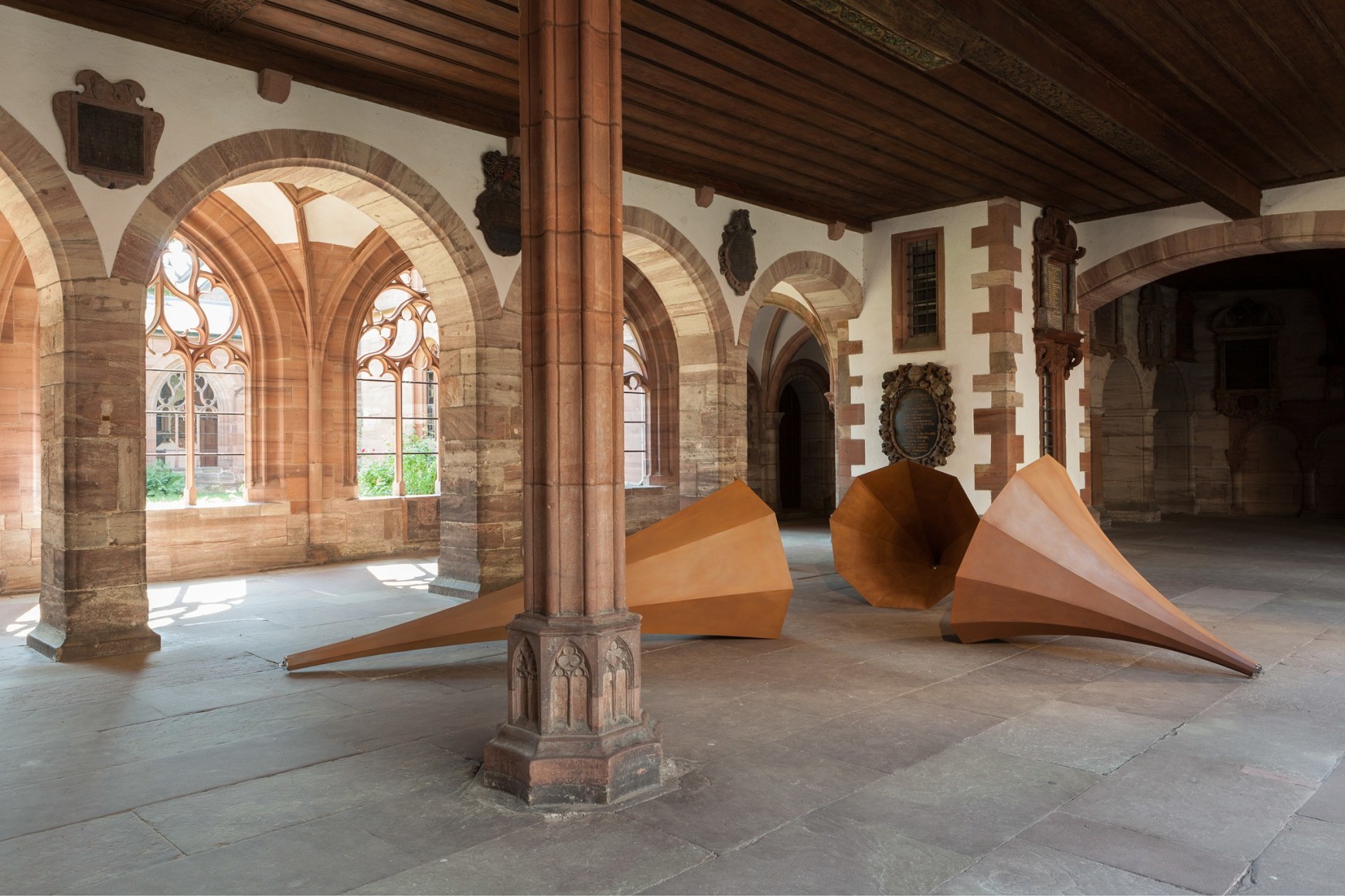 Alicja Kwade, Installation view: Art Basel | Parcours 2015