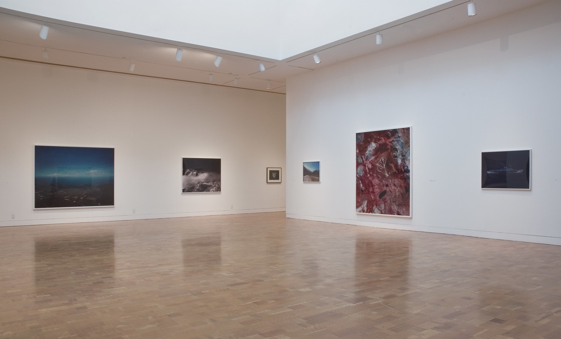 MOCA FOCUS: Florian Maier-Aichen, Los Angeles Museum of Contemporary Art, 2007