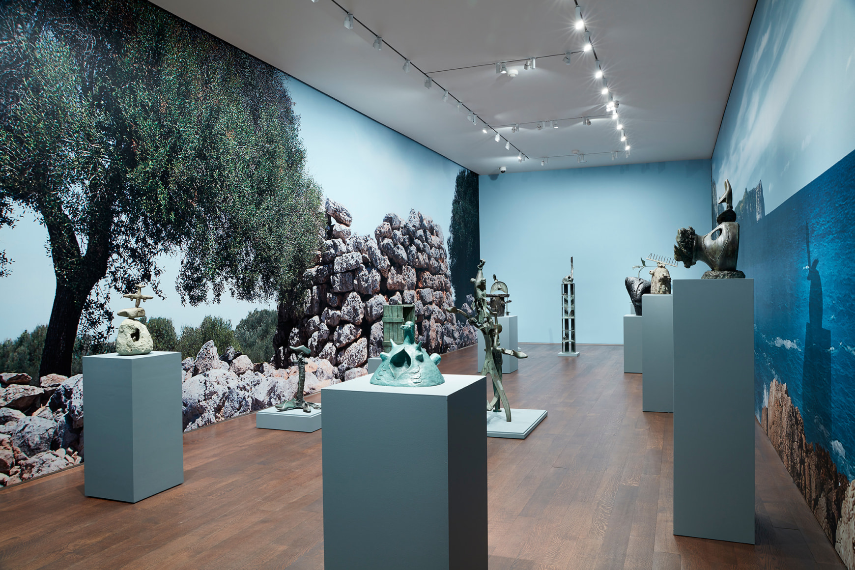 Installation view of &quot;Mir&oacute; the Sculptor: Elements of Nature&quot;   Photo by Kent Pell. Art &copy; 2020 Successi&oacute; Mir&oacute; / Artists Rights Society (ARS), New York / ADAGP, Paris.